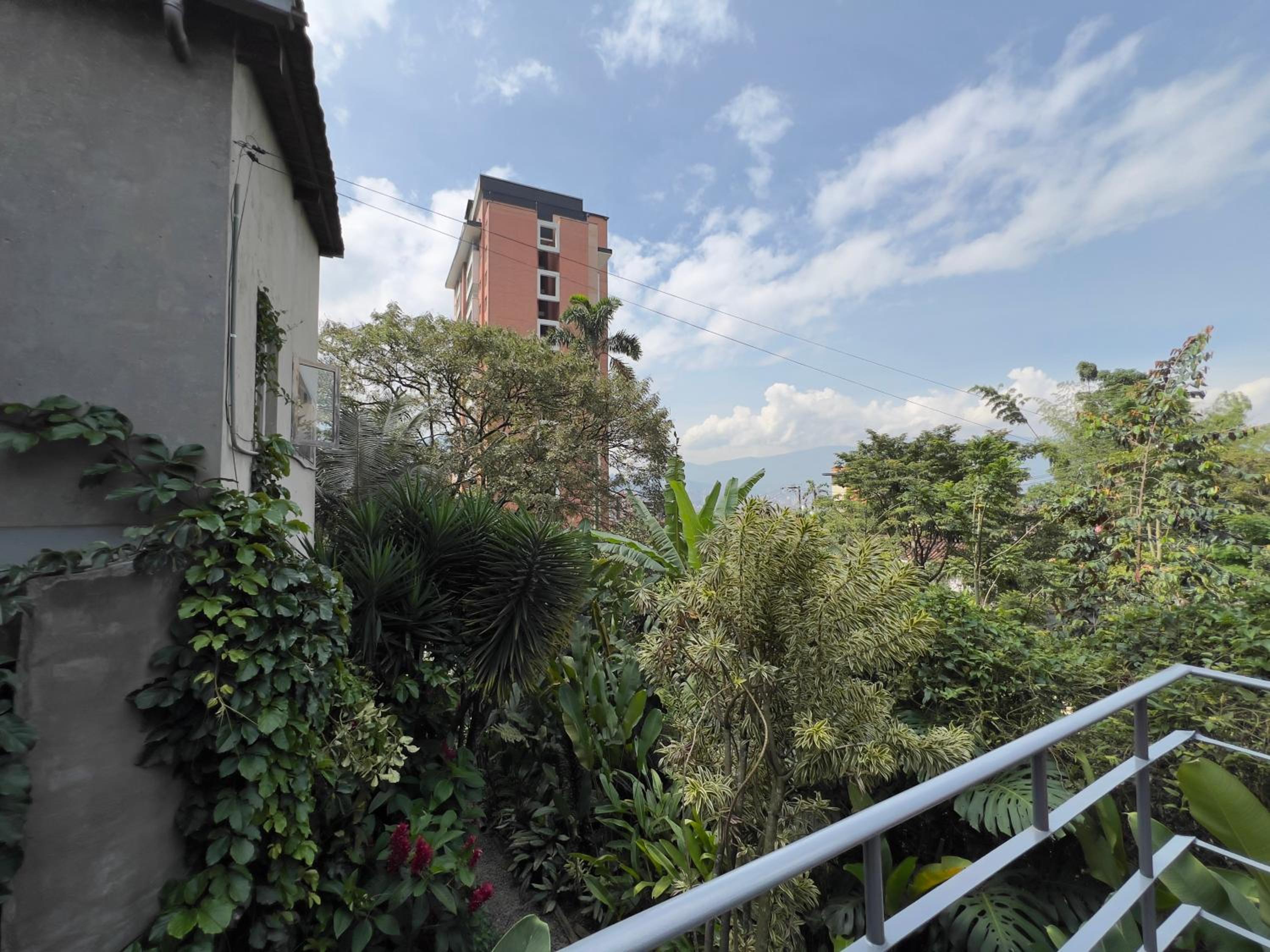 Son de la Loma Apartments