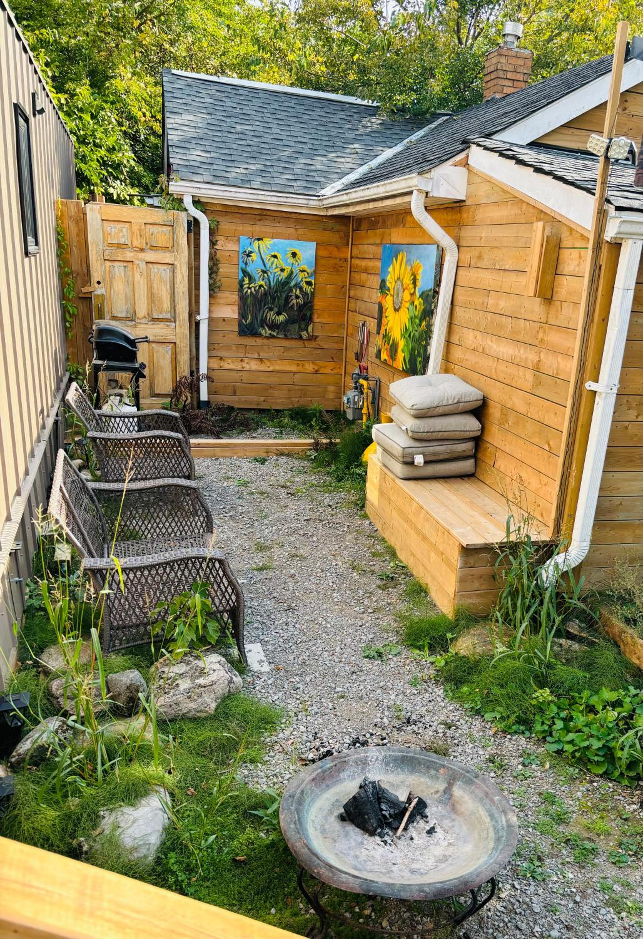 Peterborough Vacations - Tiny House Haven - Property Image 4