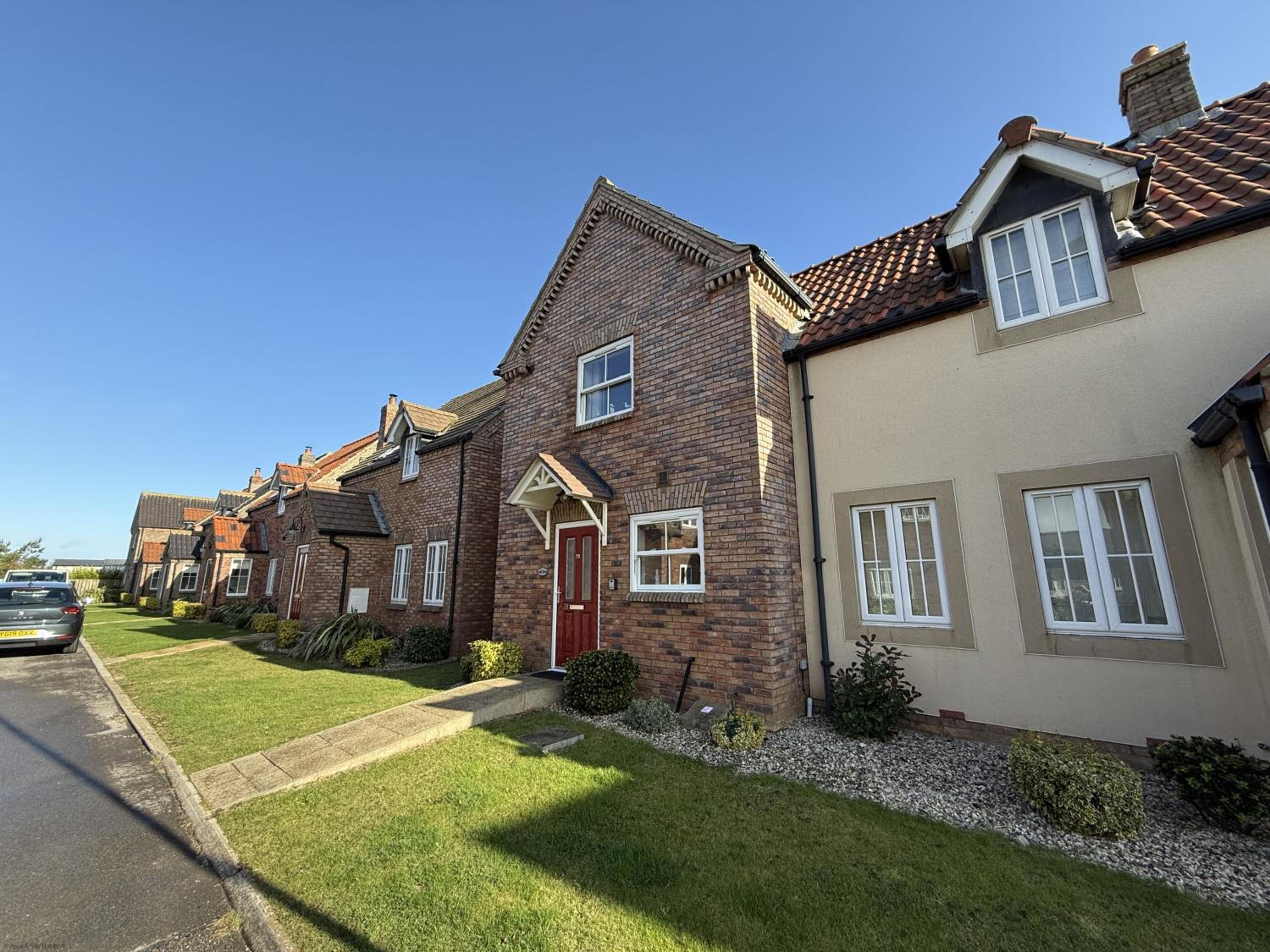 Beachside Cottage - Part of the The Bay Filey Holiday Village with pool, gym and direct beach access, pub, restaurant, tennis and meadows walks