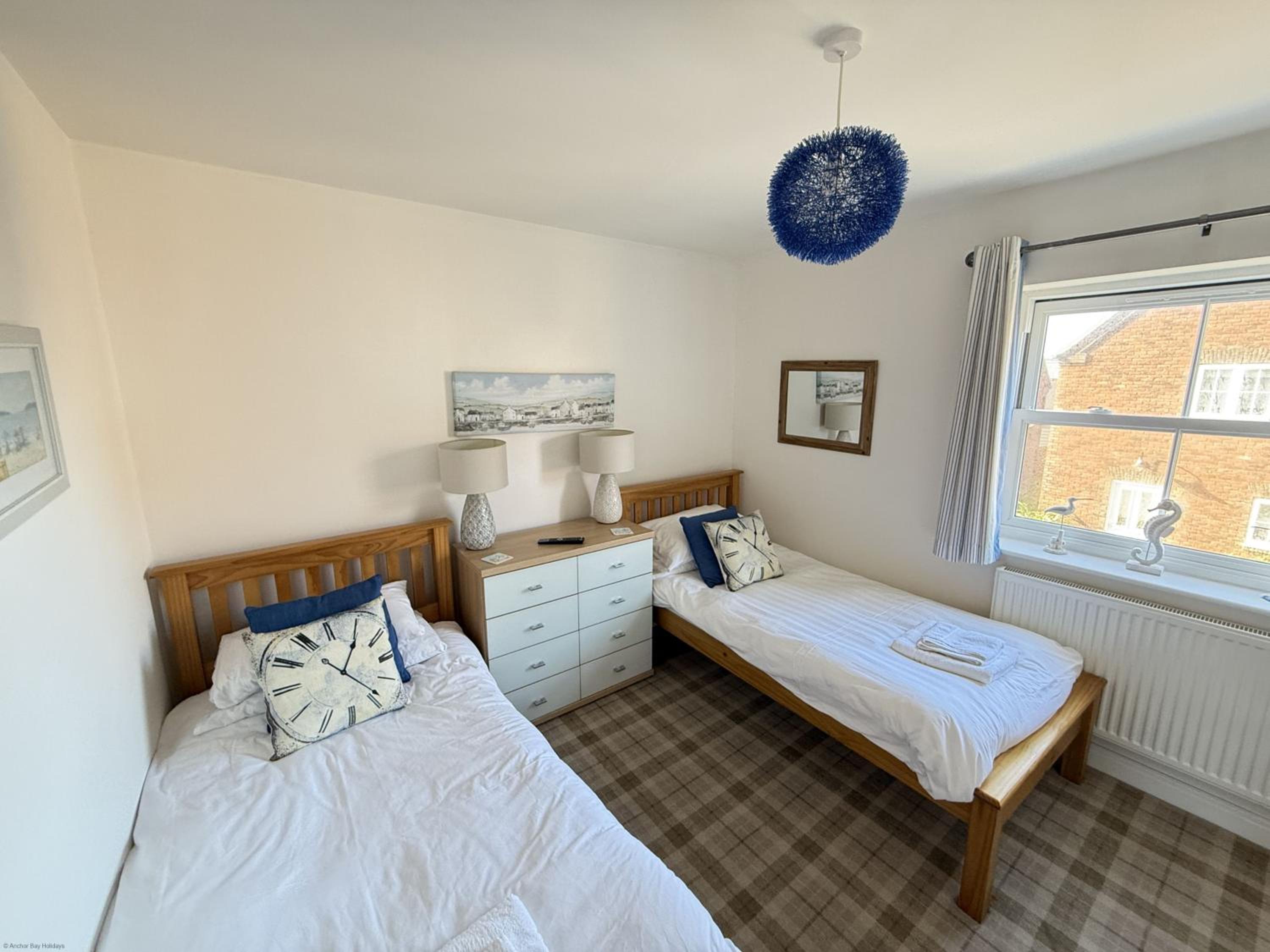 Beachside Cottage - Part of the The Bay Filey Holiday Village with pool, gym and direct beach access, pub, restaurant, tennis and meadows walks