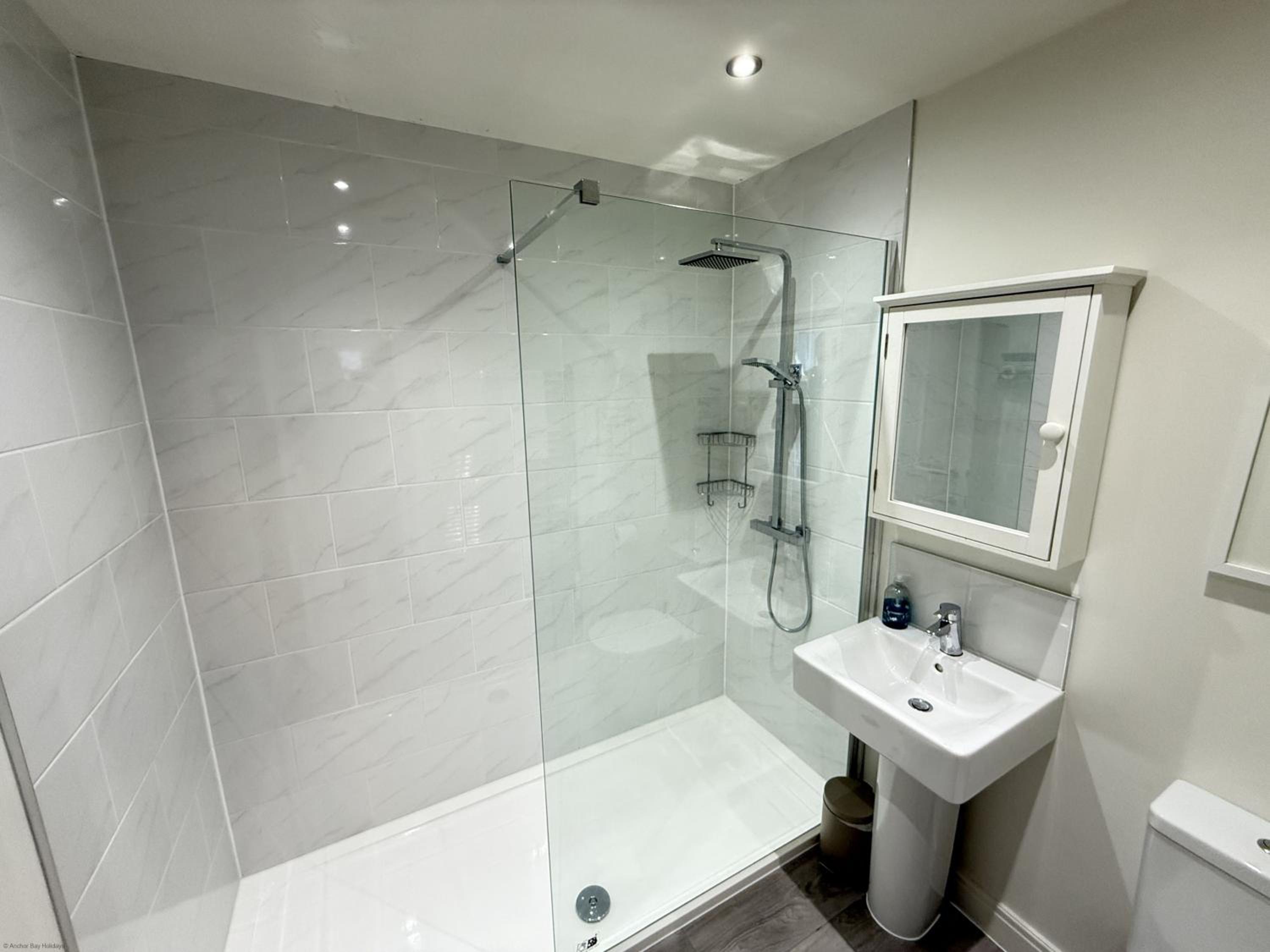 Beachside Cottage - Part of the The Bay Filey Holiday Village with pool, gym and direct beach access, pub, restaurant, tennis and meadows walks