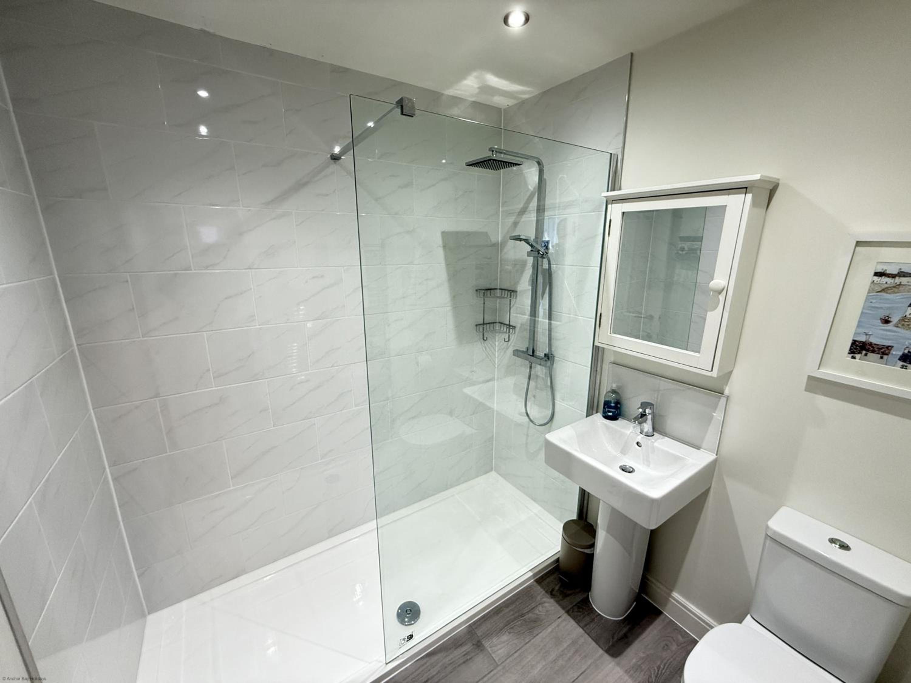 Beachside Cottage - Part of the The Bay Filey Holiday Village with pool, gym and direct beach access, pub, restaurant, tennis and meadows walks