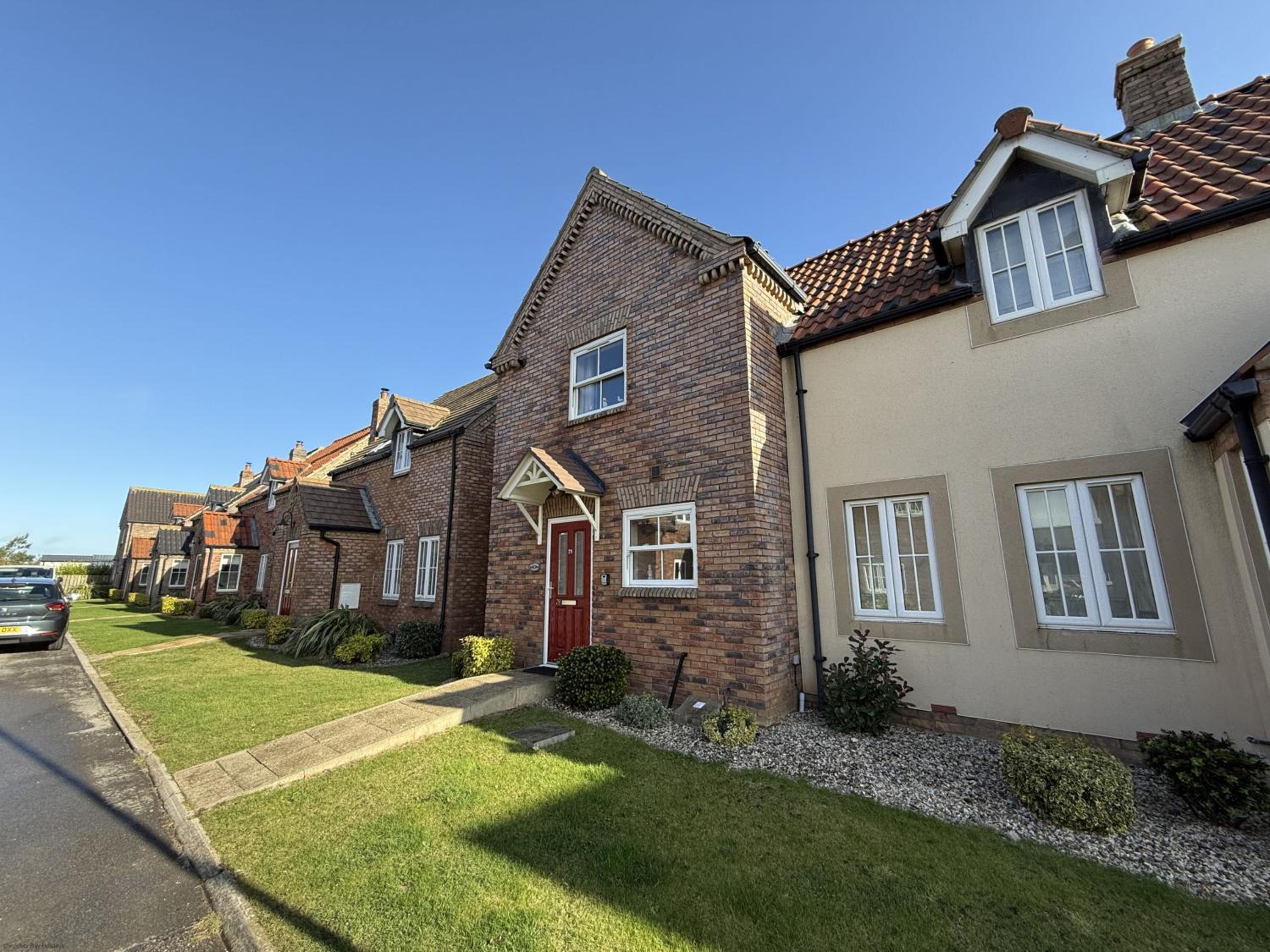 Beachside Cottage - Part of the The Bay Filey Holiday Village with pool, gym and direct beach access, pub, restaurant, tennis and meadows walks
