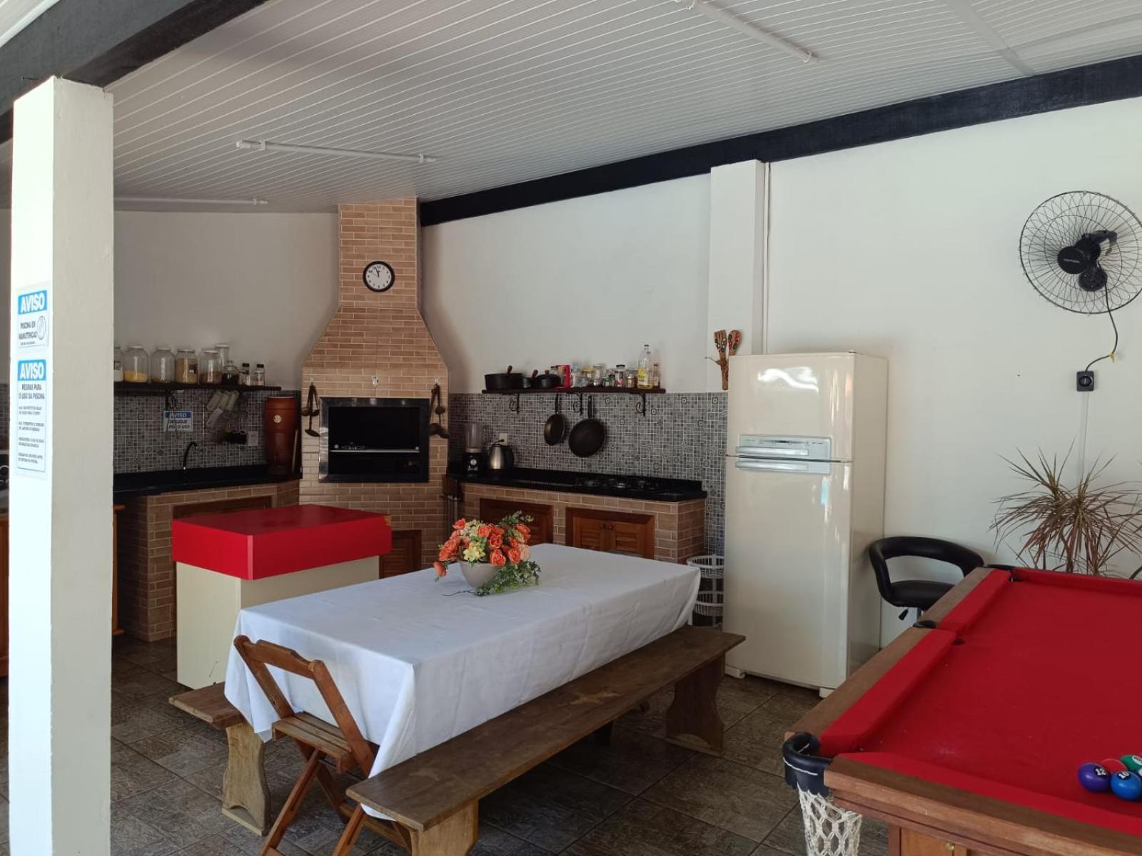 Casa com piscina Ingleses 0172