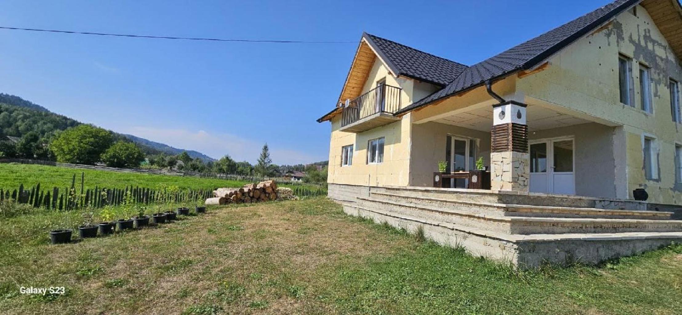 Casa de vacanta Inoke view 2