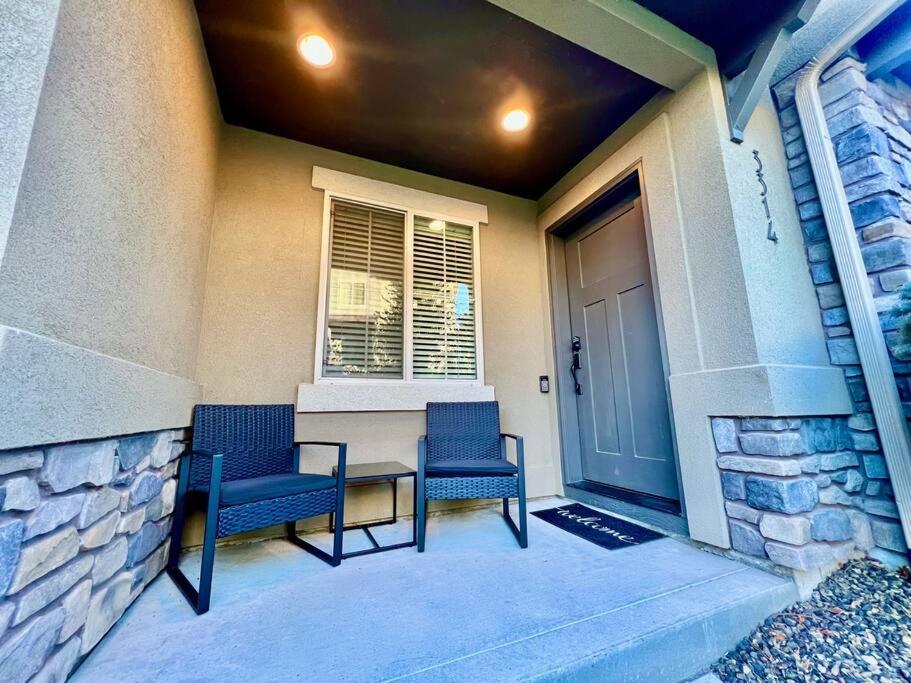 Riverside Retreat-Luxury Living