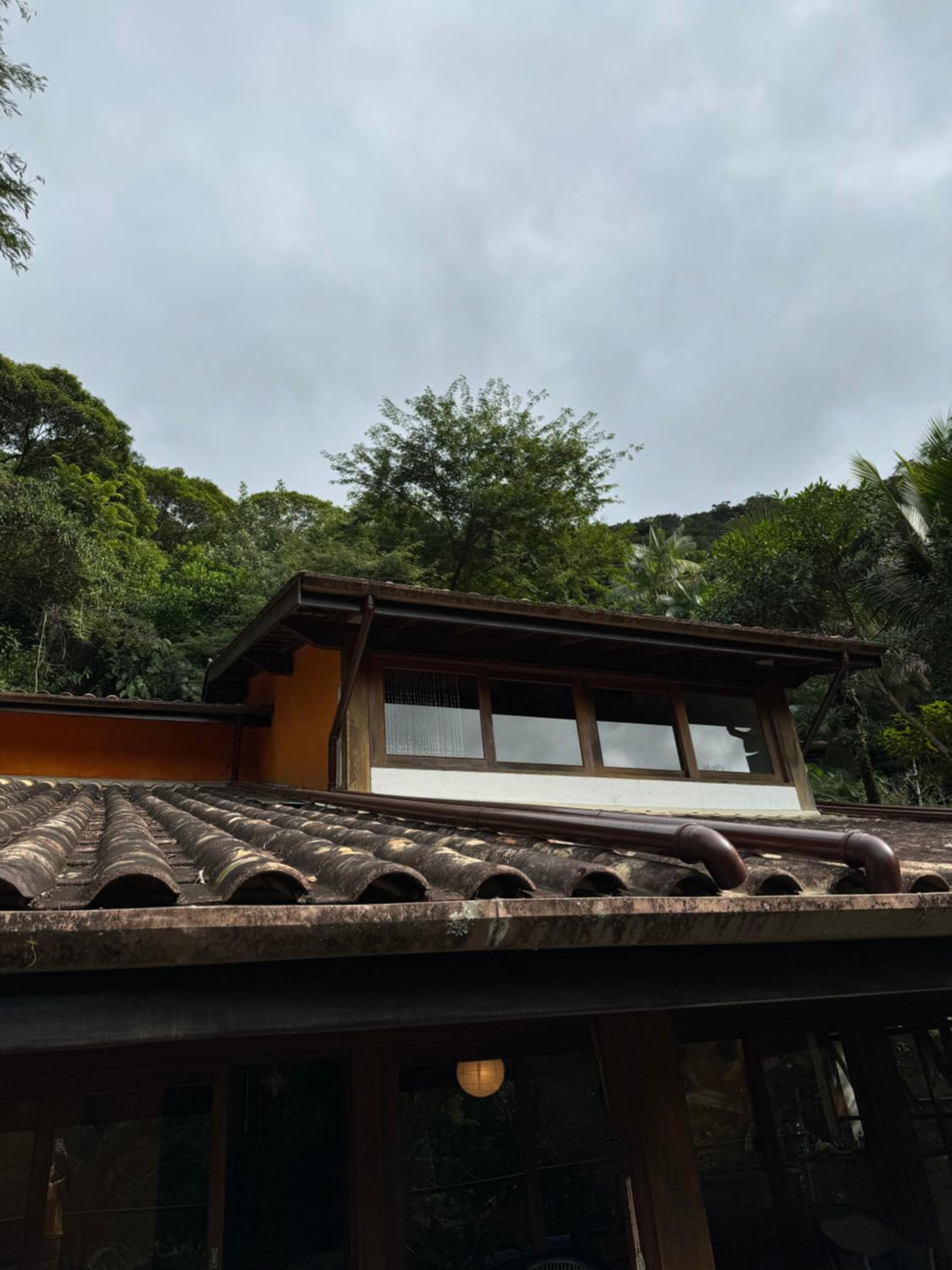 Casa entre o mar e mata Atlântica, praia Vermelha do Sul