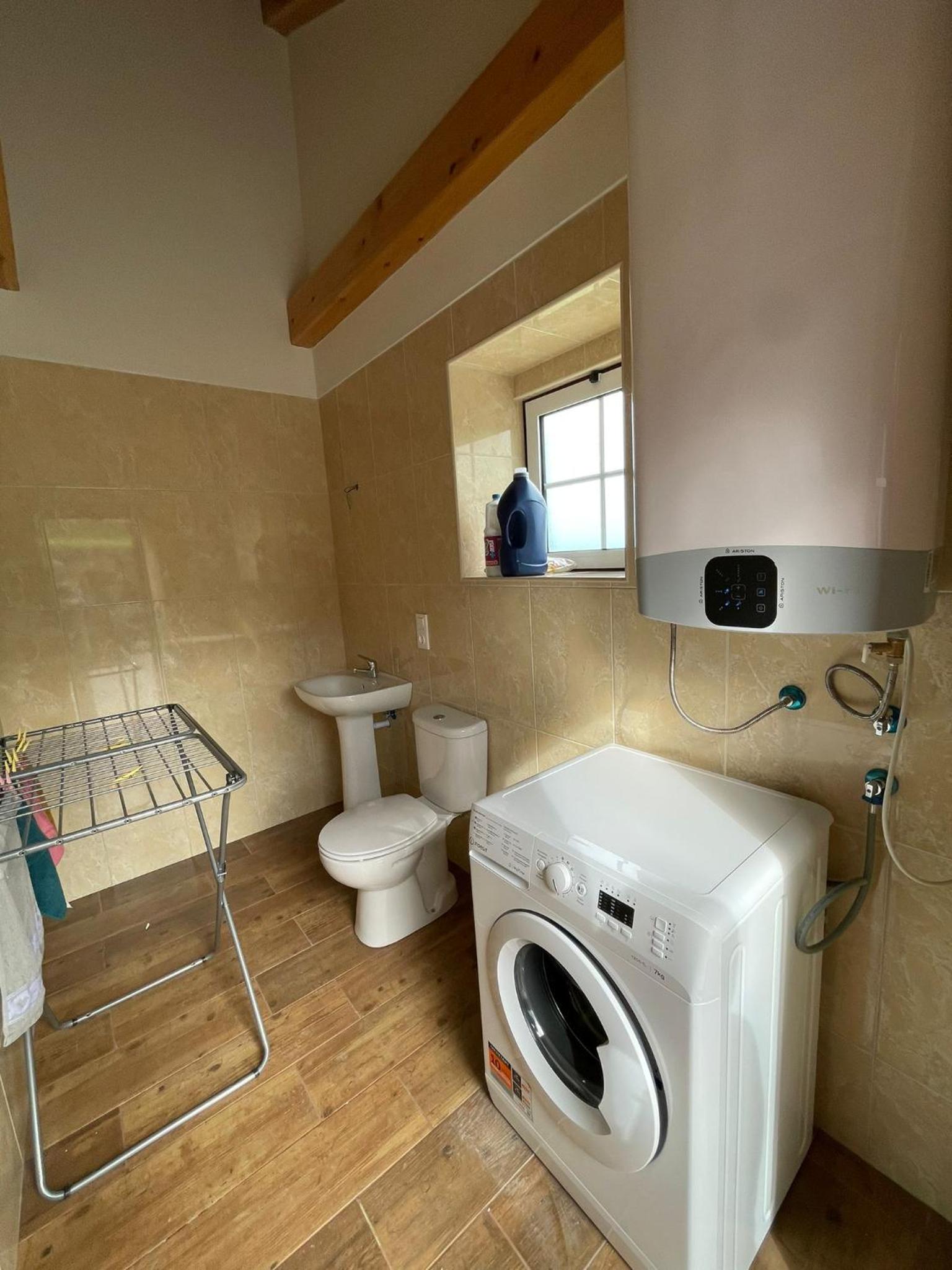 Photo 27