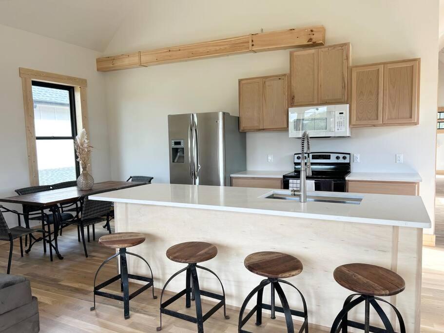 Dahlonega Mountain Creekside Retreat view 5