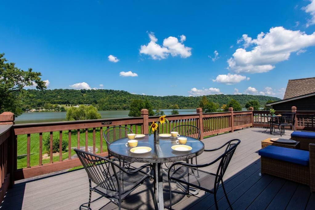 Waterfront Cabin With A View, Large Family Retreat, Pet Friendly view 3