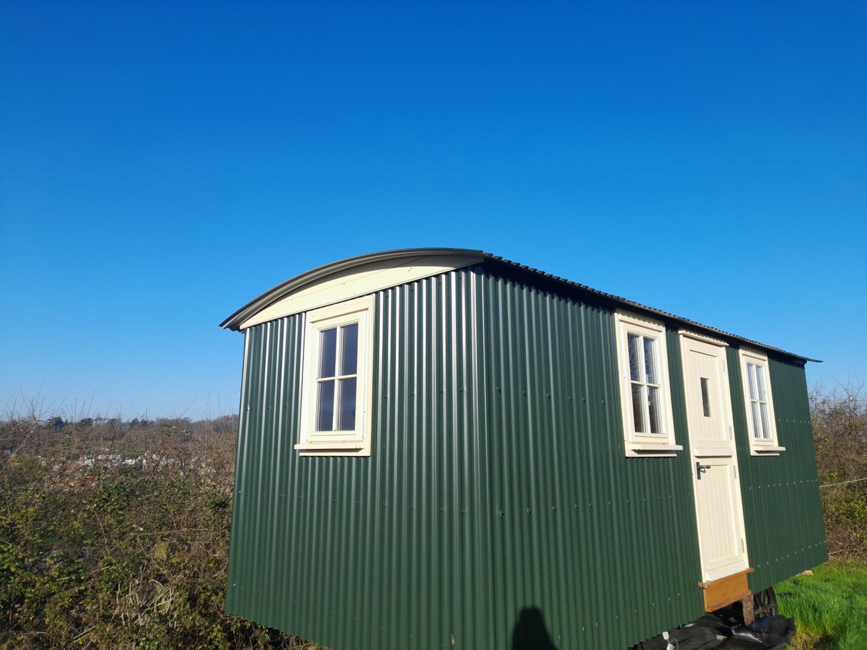 Hill Top Hideaway Shepherds Hut with Hot Tub