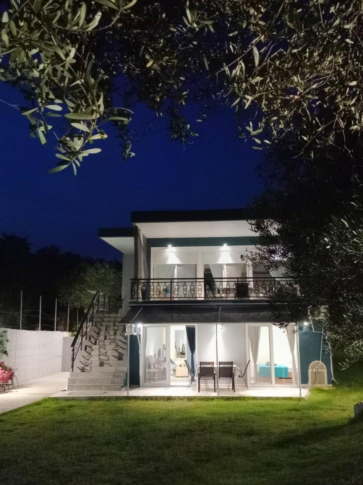 Sea Side View