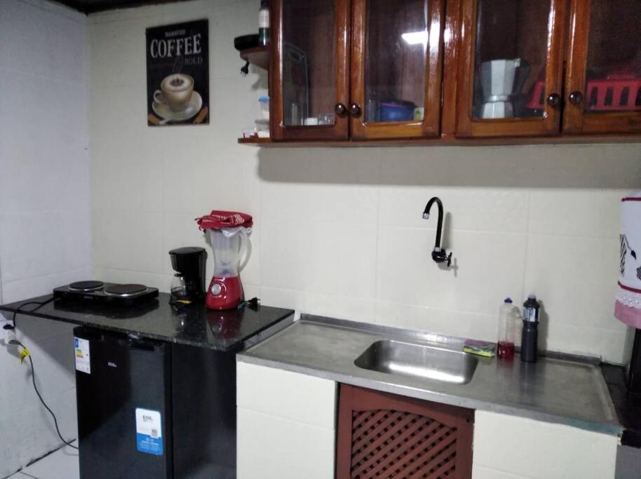 Apartamento bem localizado com garagem