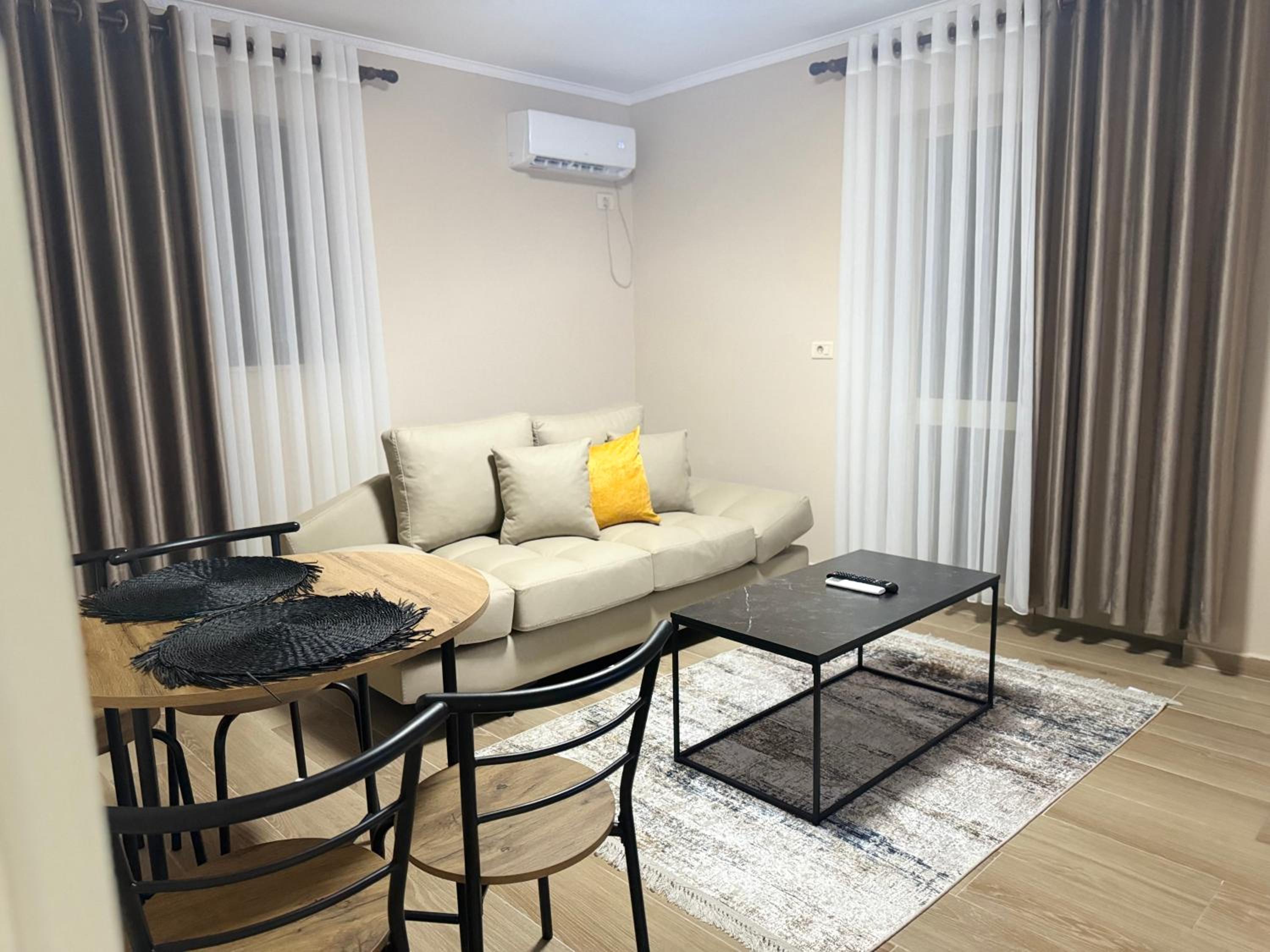 Green Garten Apartment