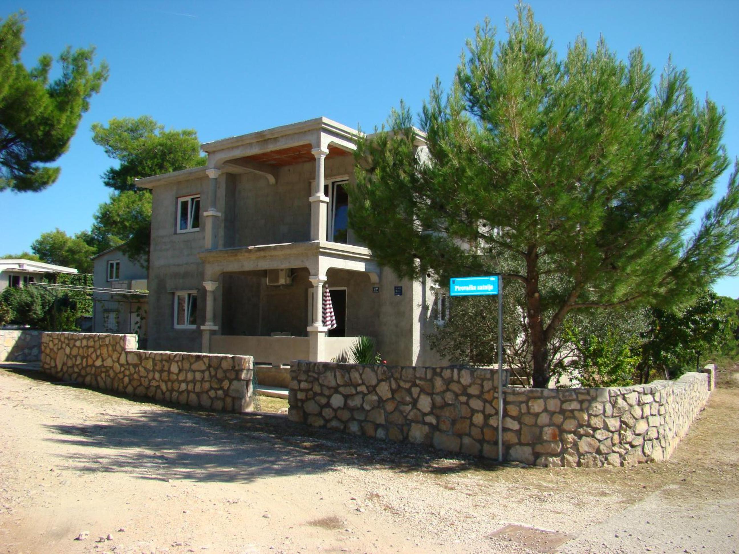 Apartments Pinus view 2