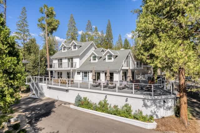 Luxury Lake Home-The Bear Claw-Boat Slip-Sleeps 16 view 5