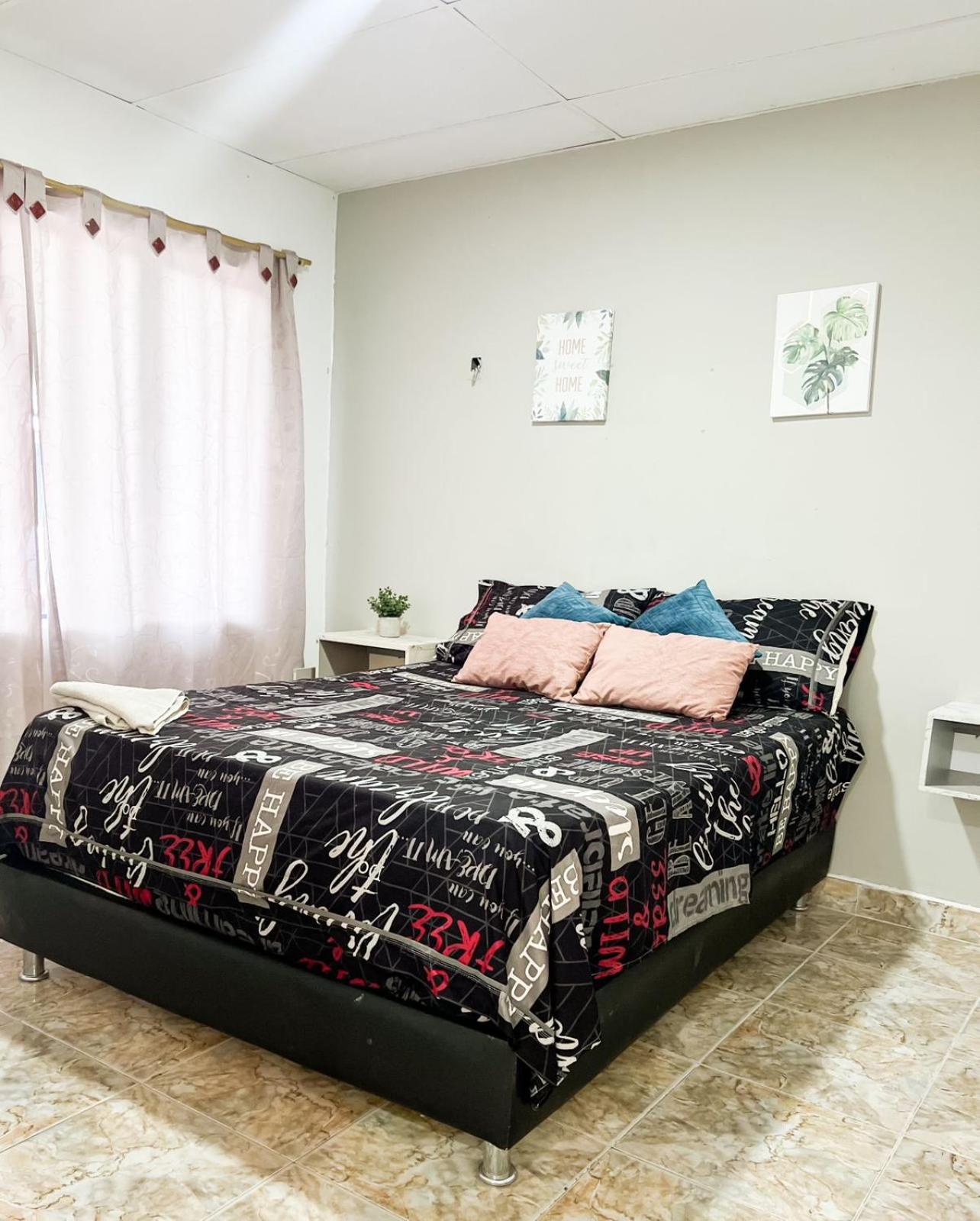 Hermosa y cómoda casa familiar