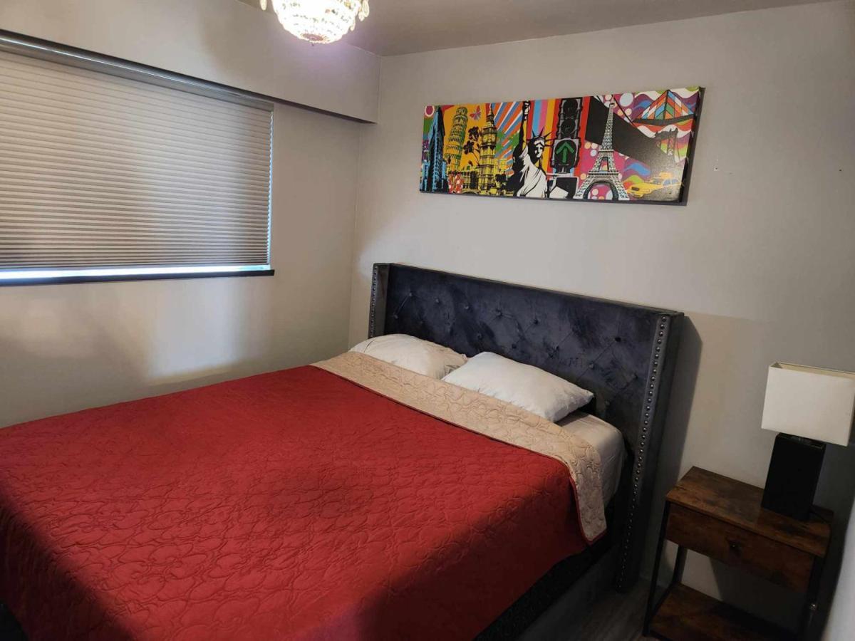 Modern Comfort- Furnished 3-Bedroom Oasis in Vibrant Vancouver