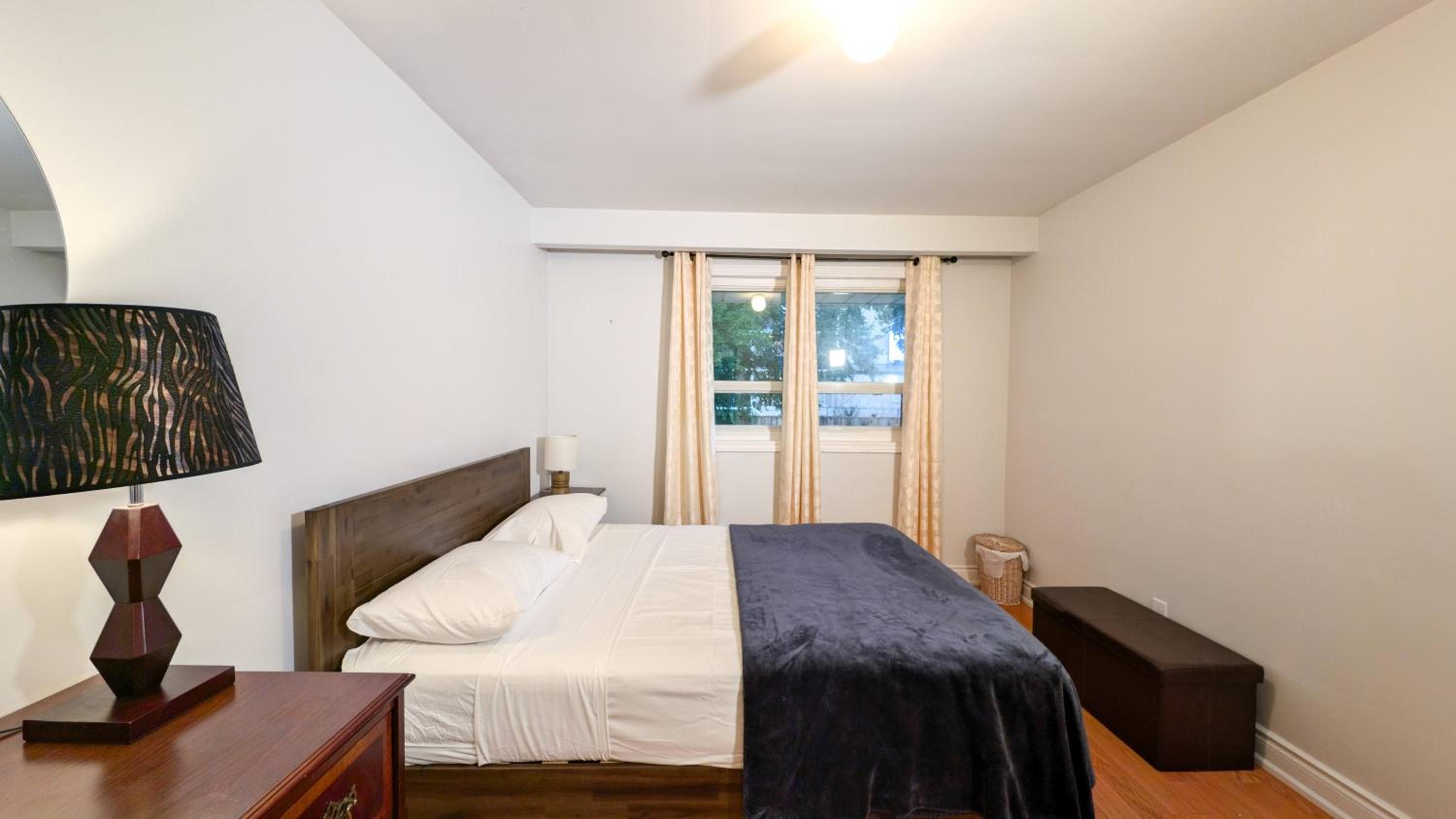 Bright cozy home in Scarborough, Toronto!