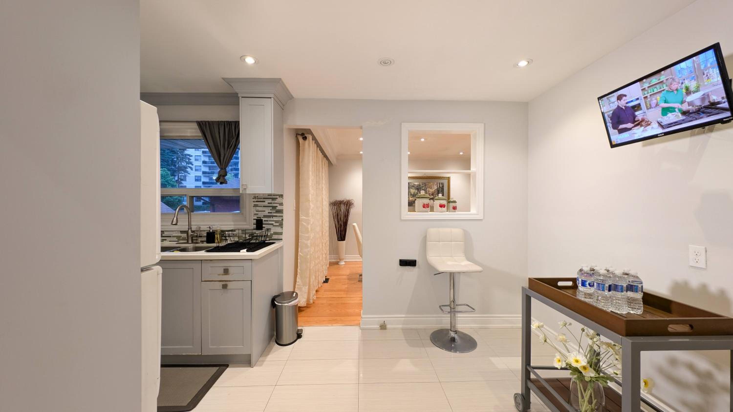 Bright cozy home in Scarborough, Toronto!