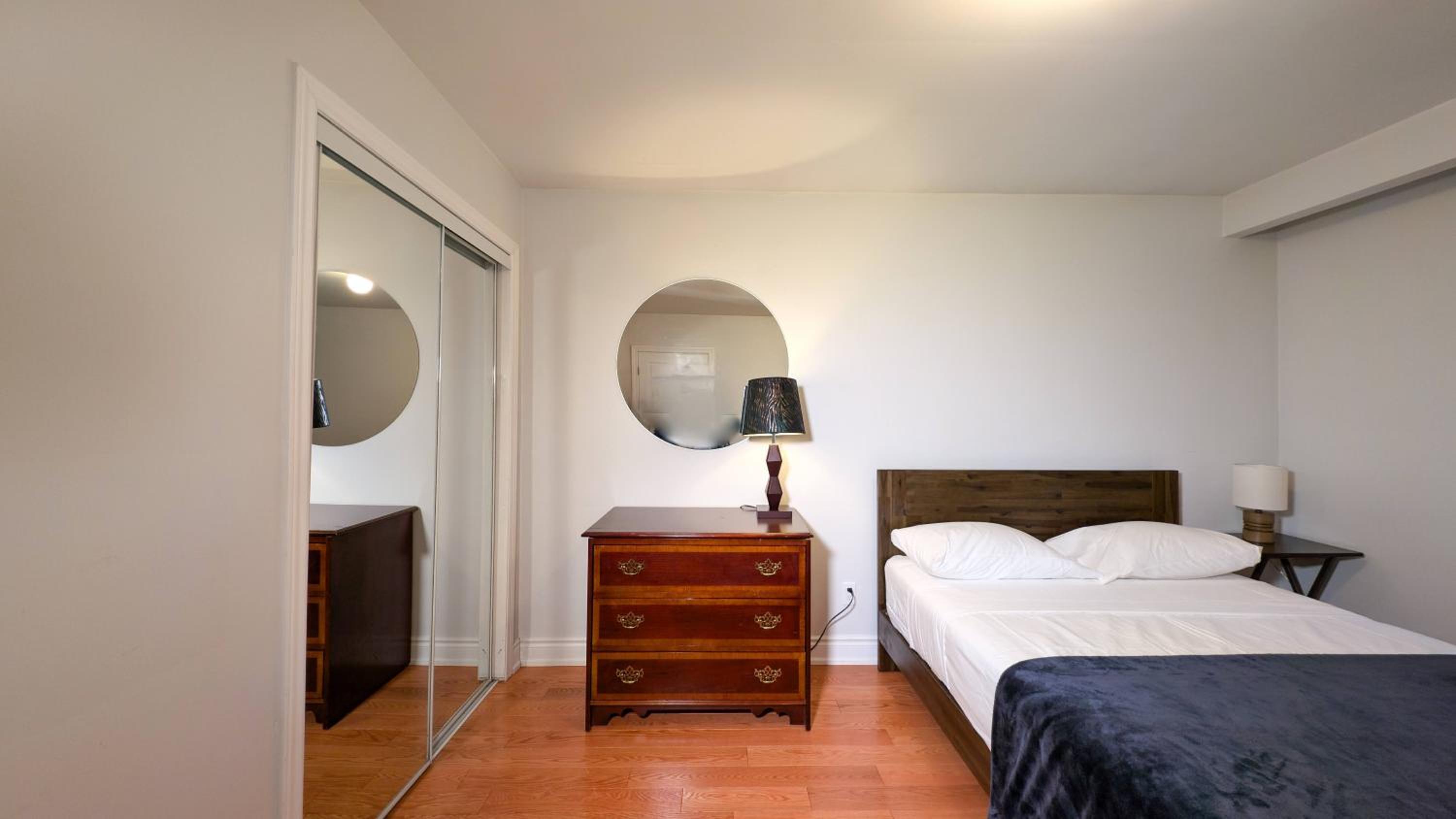 Bright cozy home in Scarborough, Toronto!