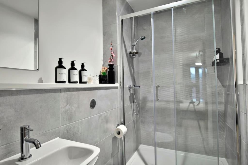 Spacious 2BR w Juliet Balcony & Gated Parking view 4