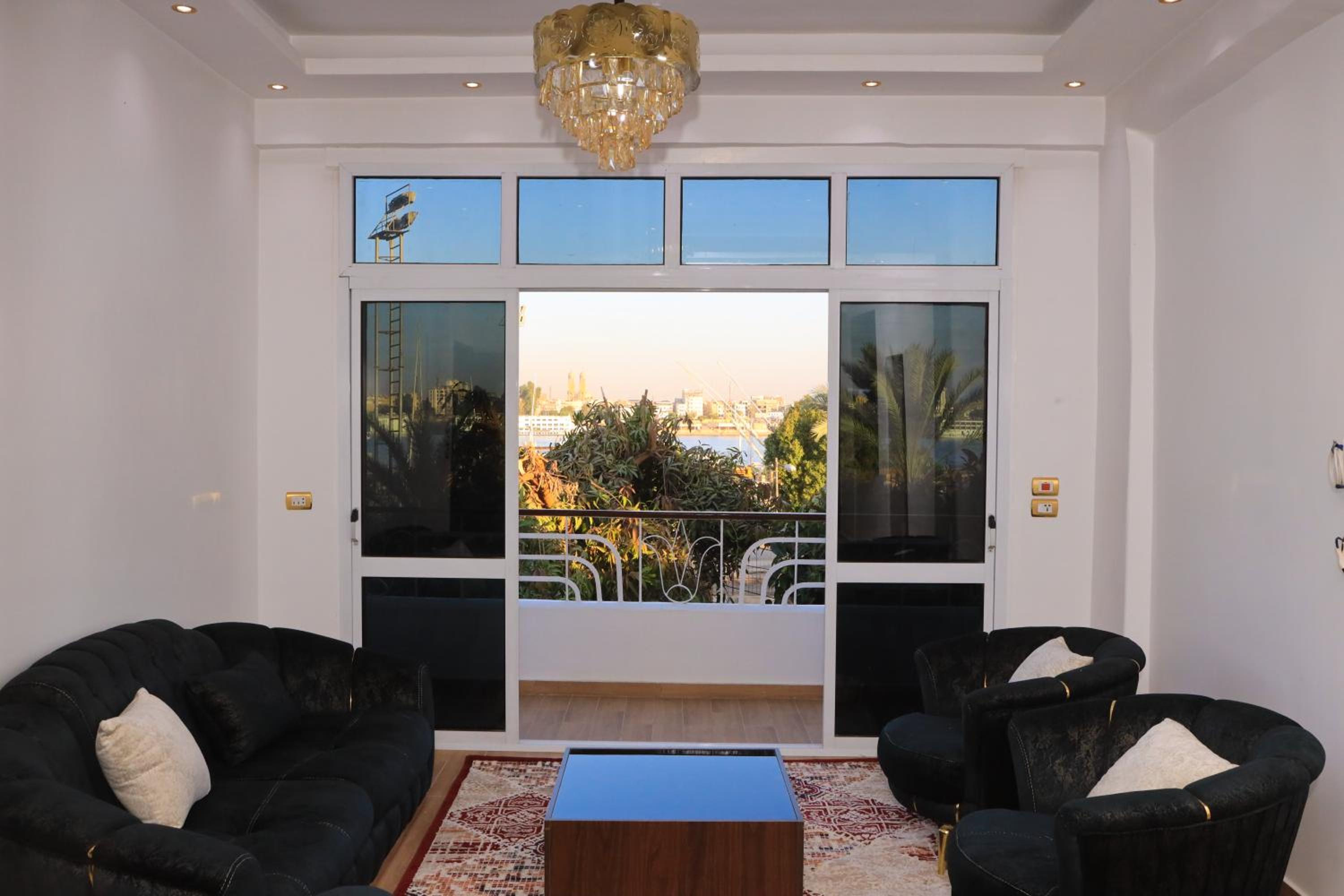 Pearl of Luxor on the Nile -Apartment