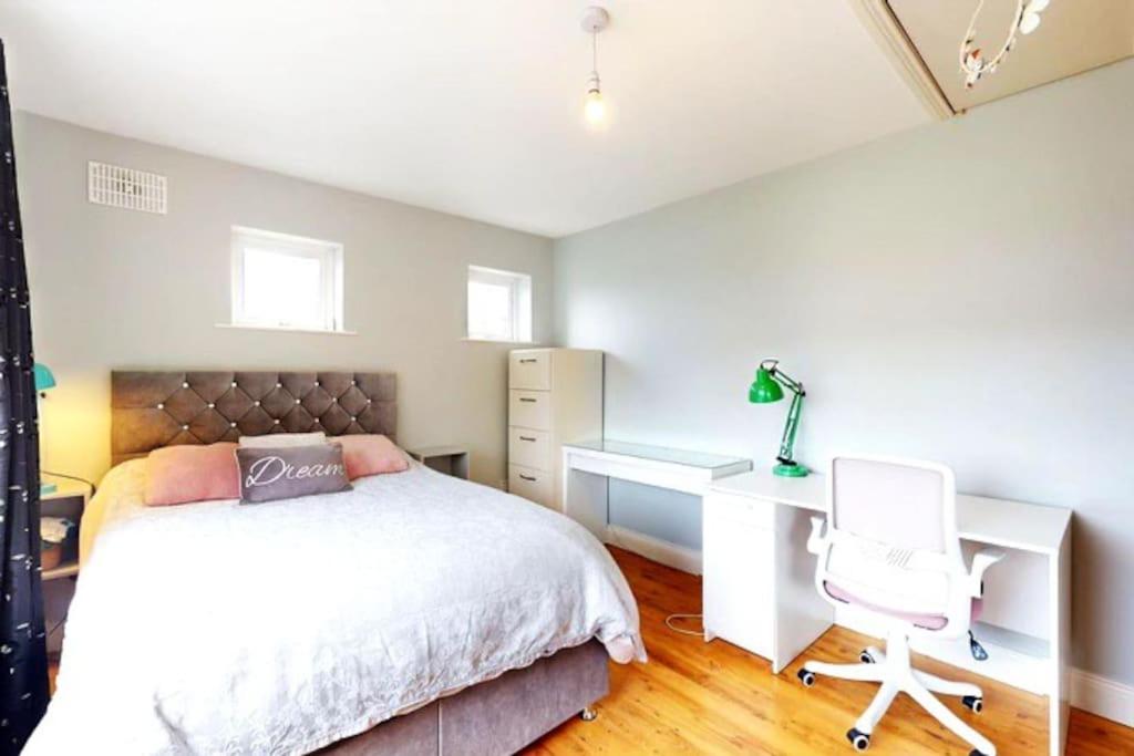 Donabate 5BD Home 10 min to Airport view 5
