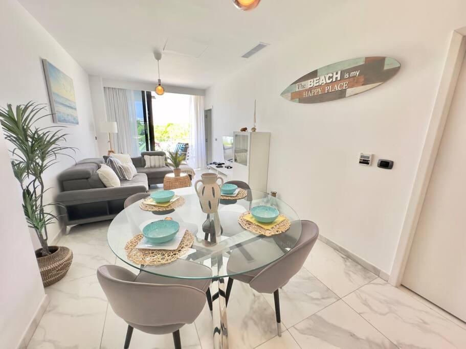 Amazing Pool And Golf View Apt Close The Beach view 5