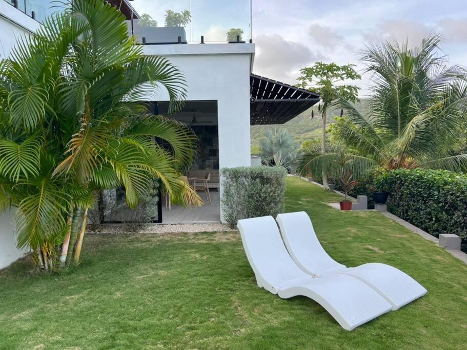 Mango House