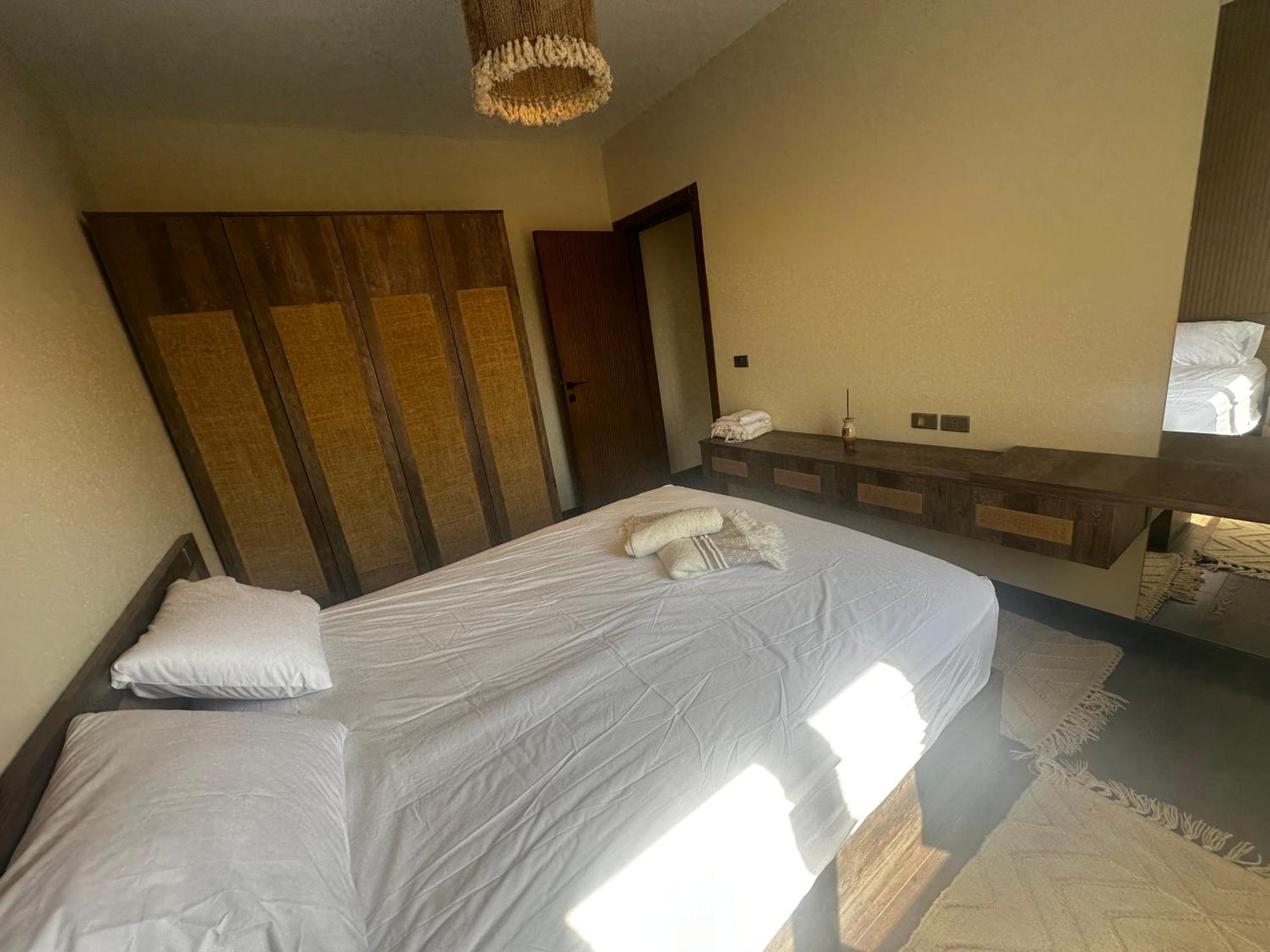 Cairo hotel art city