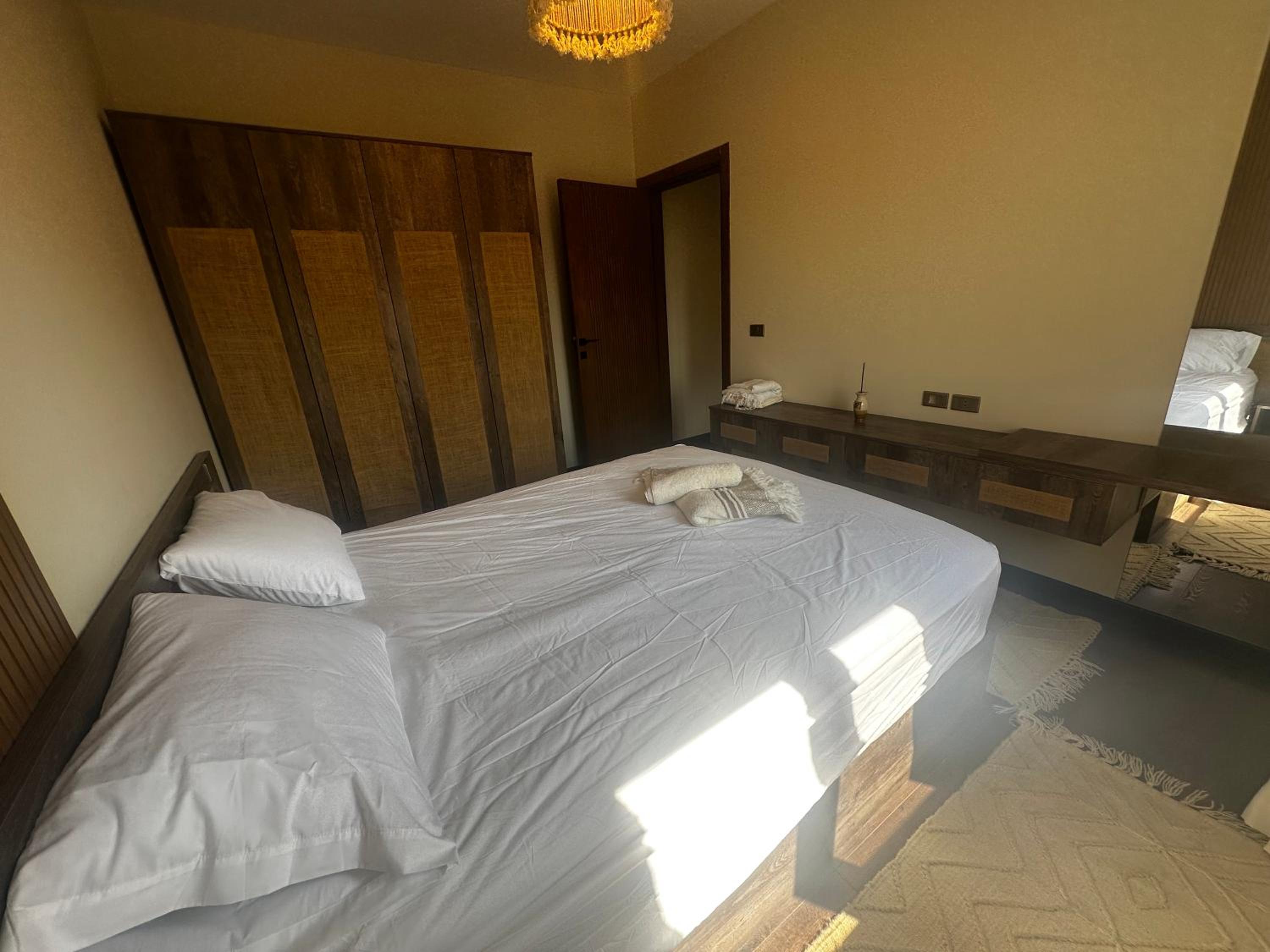 Cairo hotel art city