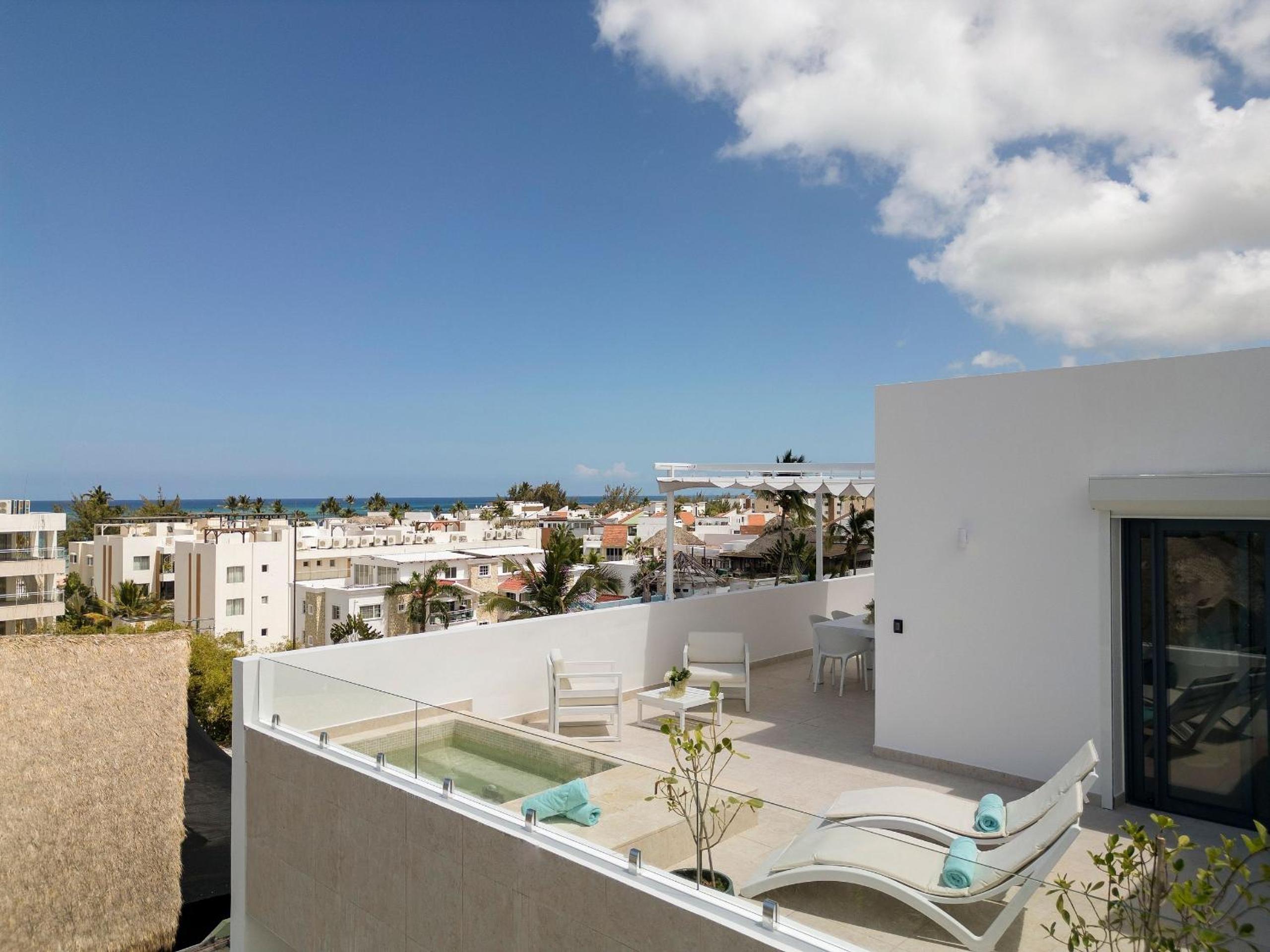 Lujoso, Comodo Penthouse Cerca Playa y Restaurants