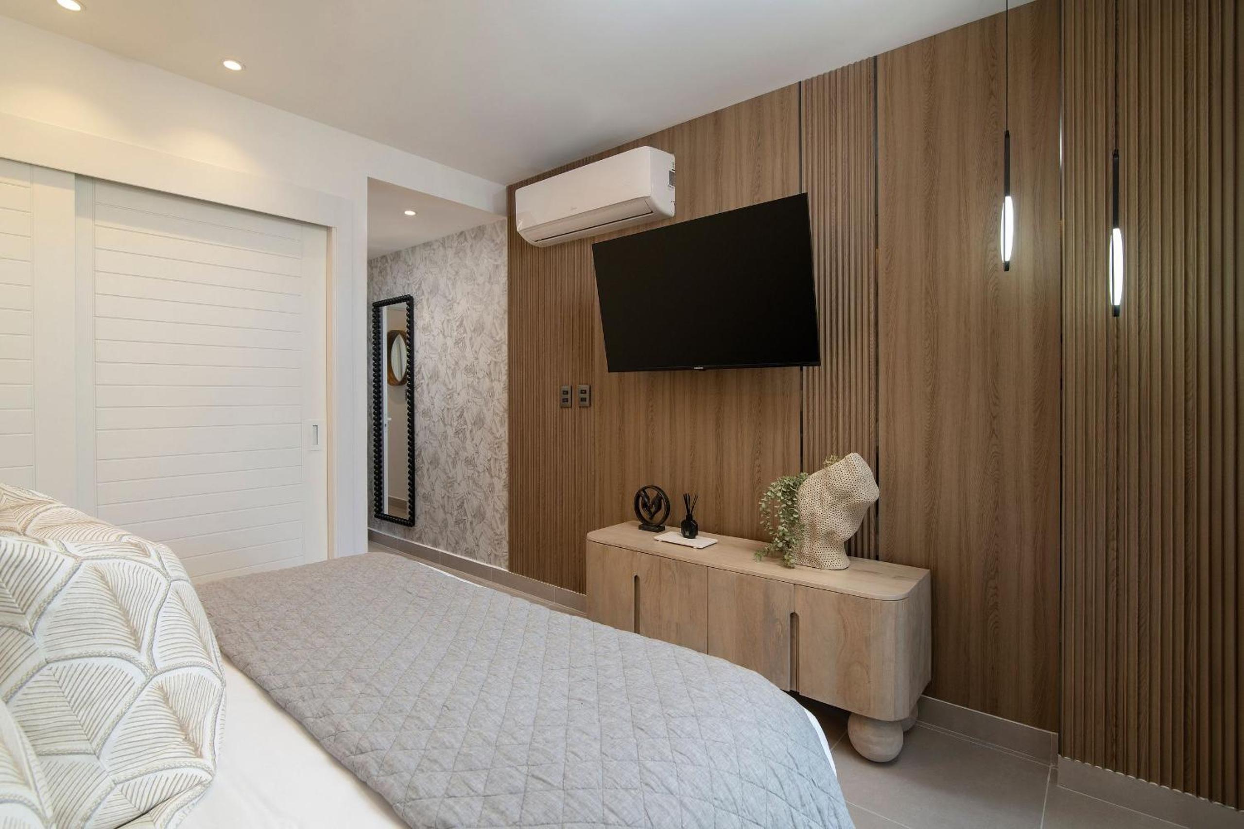 Lujoso, Comodo Penthouse Cerca Playa y Restaurants