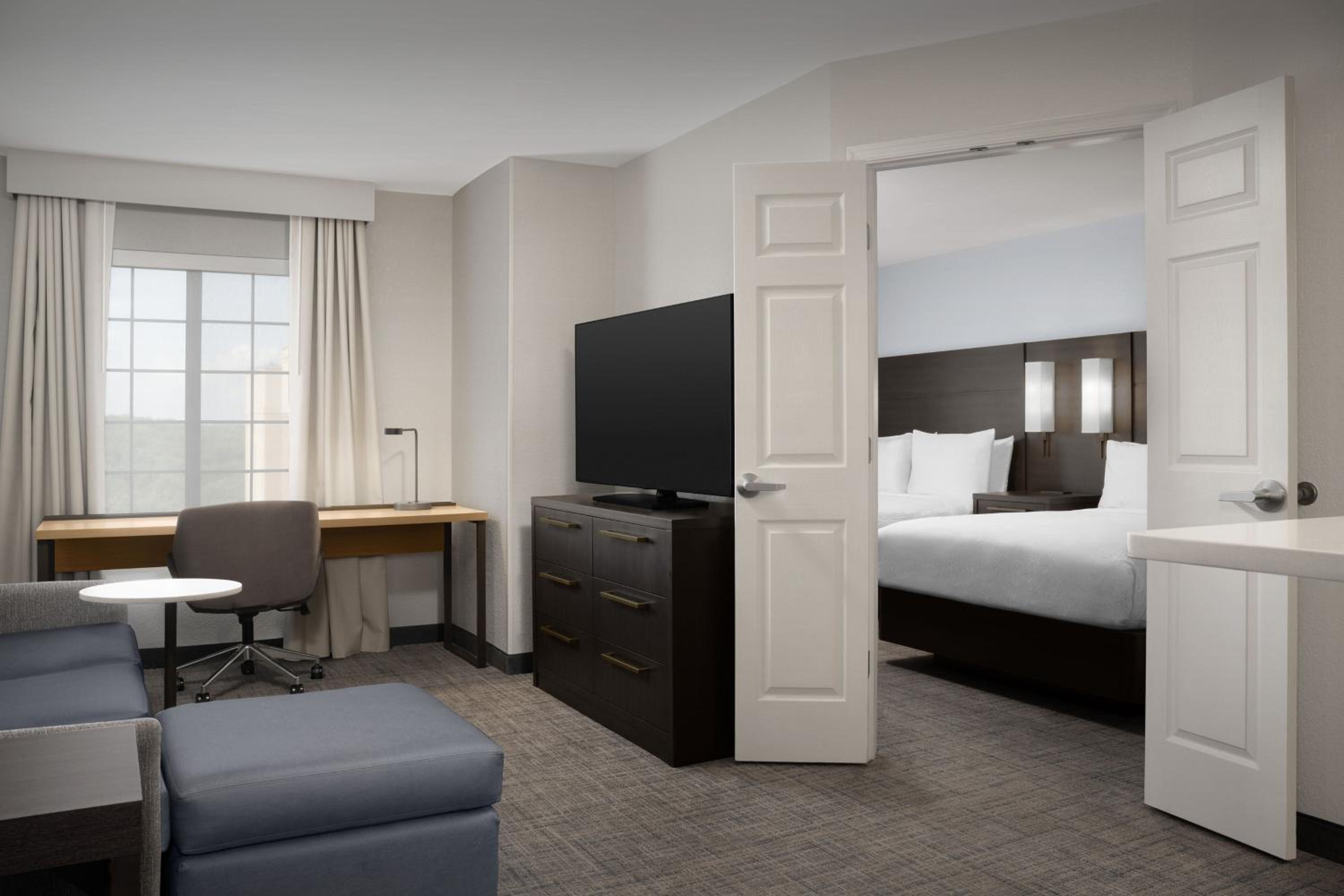 Baltimore Vacations - Residence Inn by Marriott BWI Airport - Property Image 1