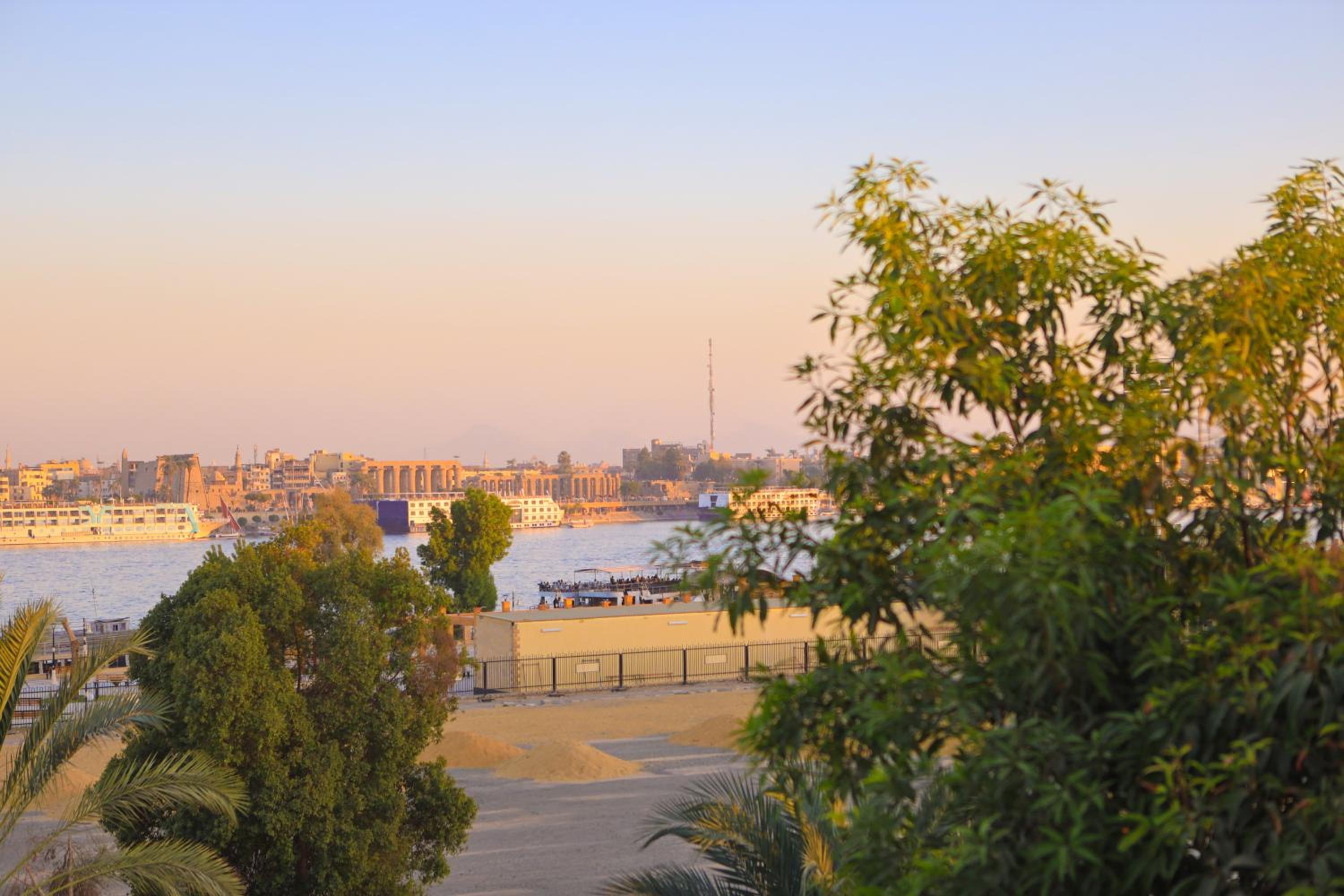 Pearl of Luxor on the Nile -Apartment