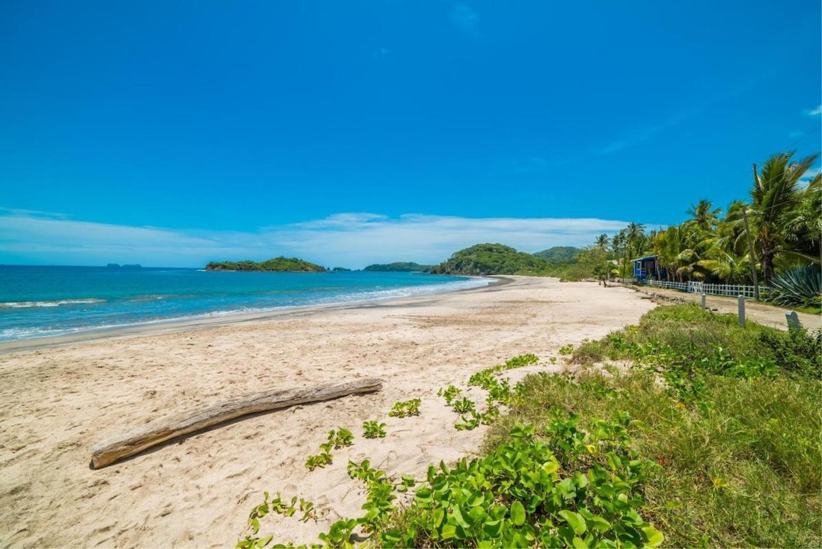 Private Villa, Infinity Pool, 2 Quiet Beaches