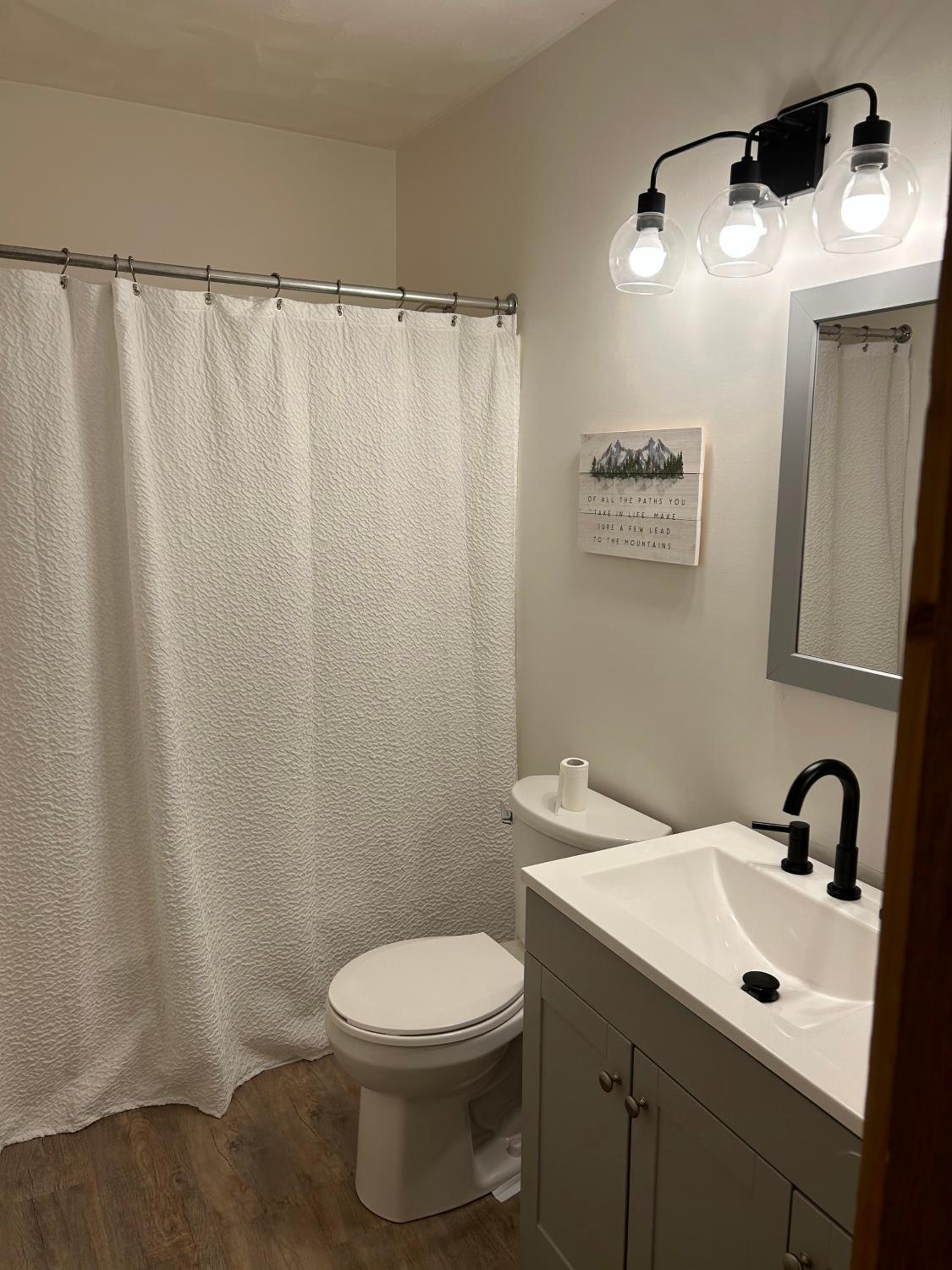 Townhouse in Seven Springs 3bed 2bath sleeps 8 aircon wifi