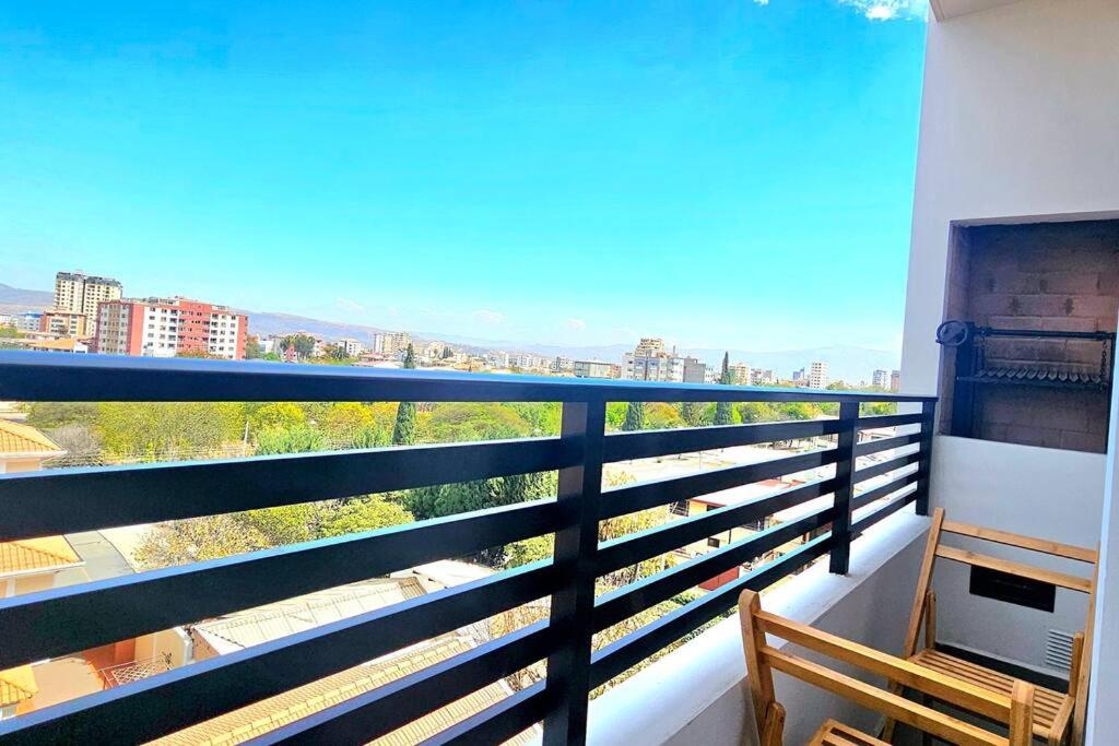 Apto con maravillosa vista, zona tranquila, segura