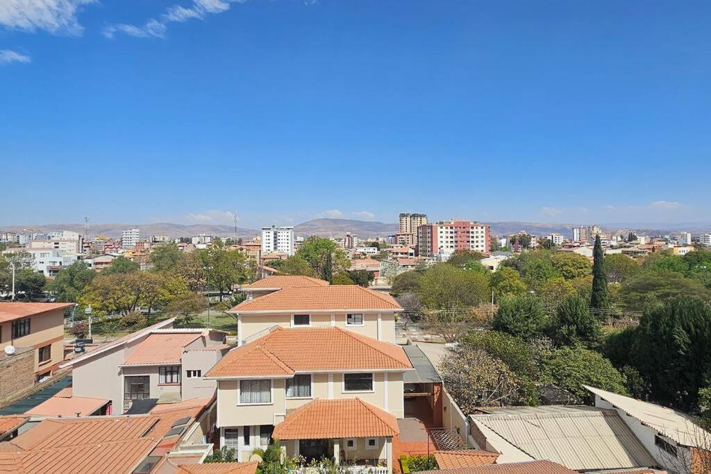Apto con maravillosa vista, zona tranquila, segura