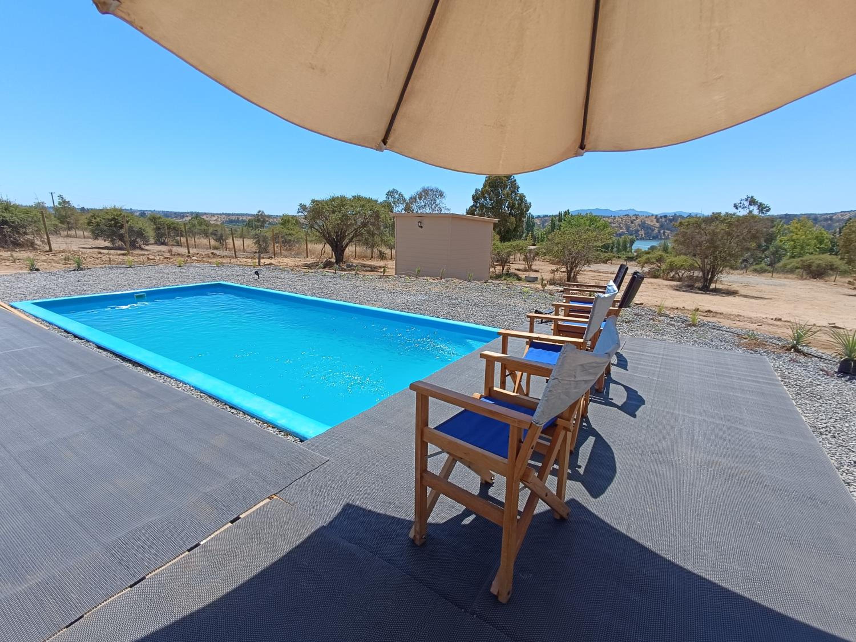 Hermosa casa en lago rapel