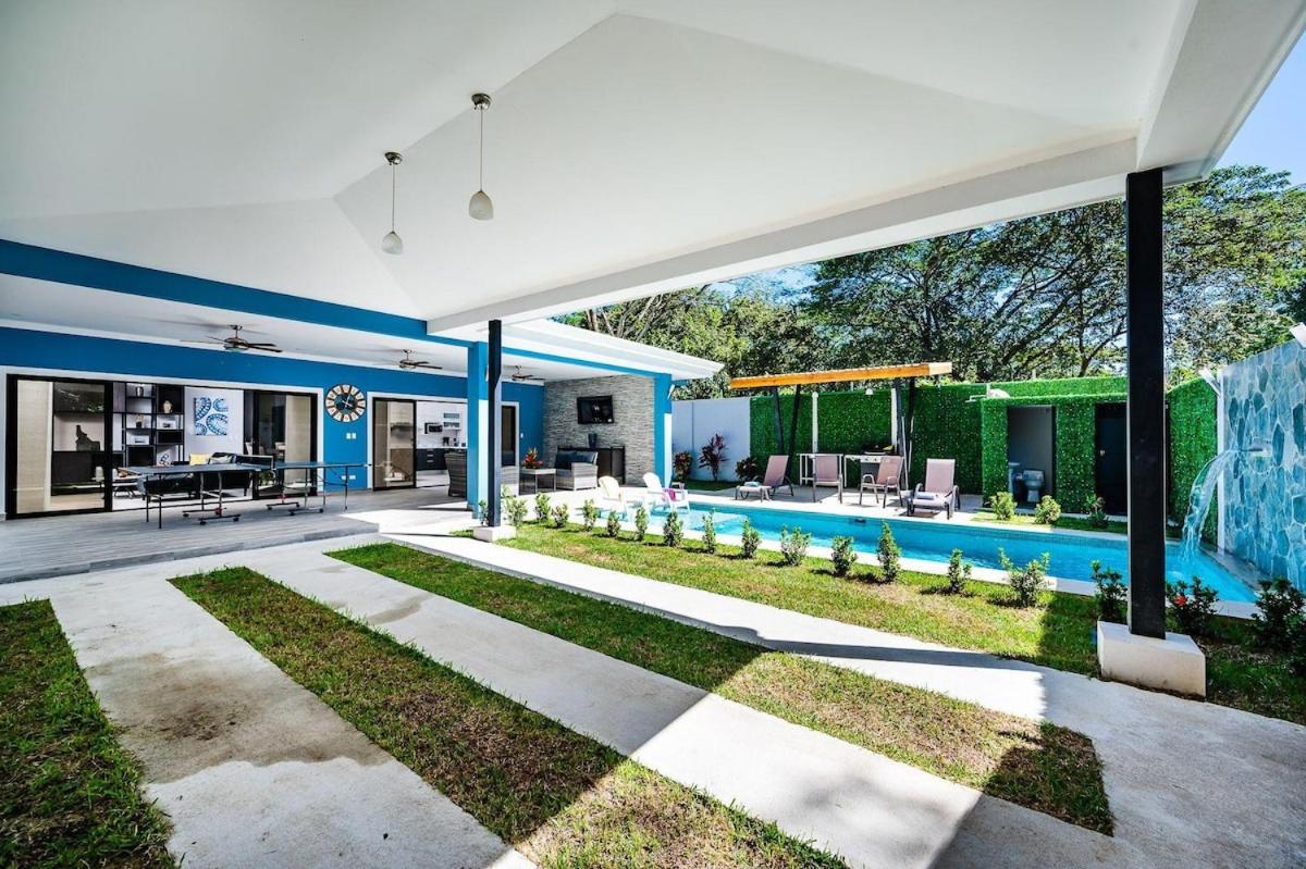 Private Pool Villa, 5min Walk to Beach & Dining