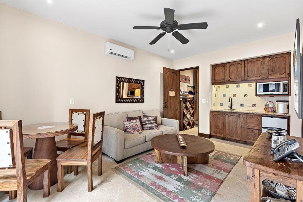 Las Catalinas 2 BD Steps to Beach