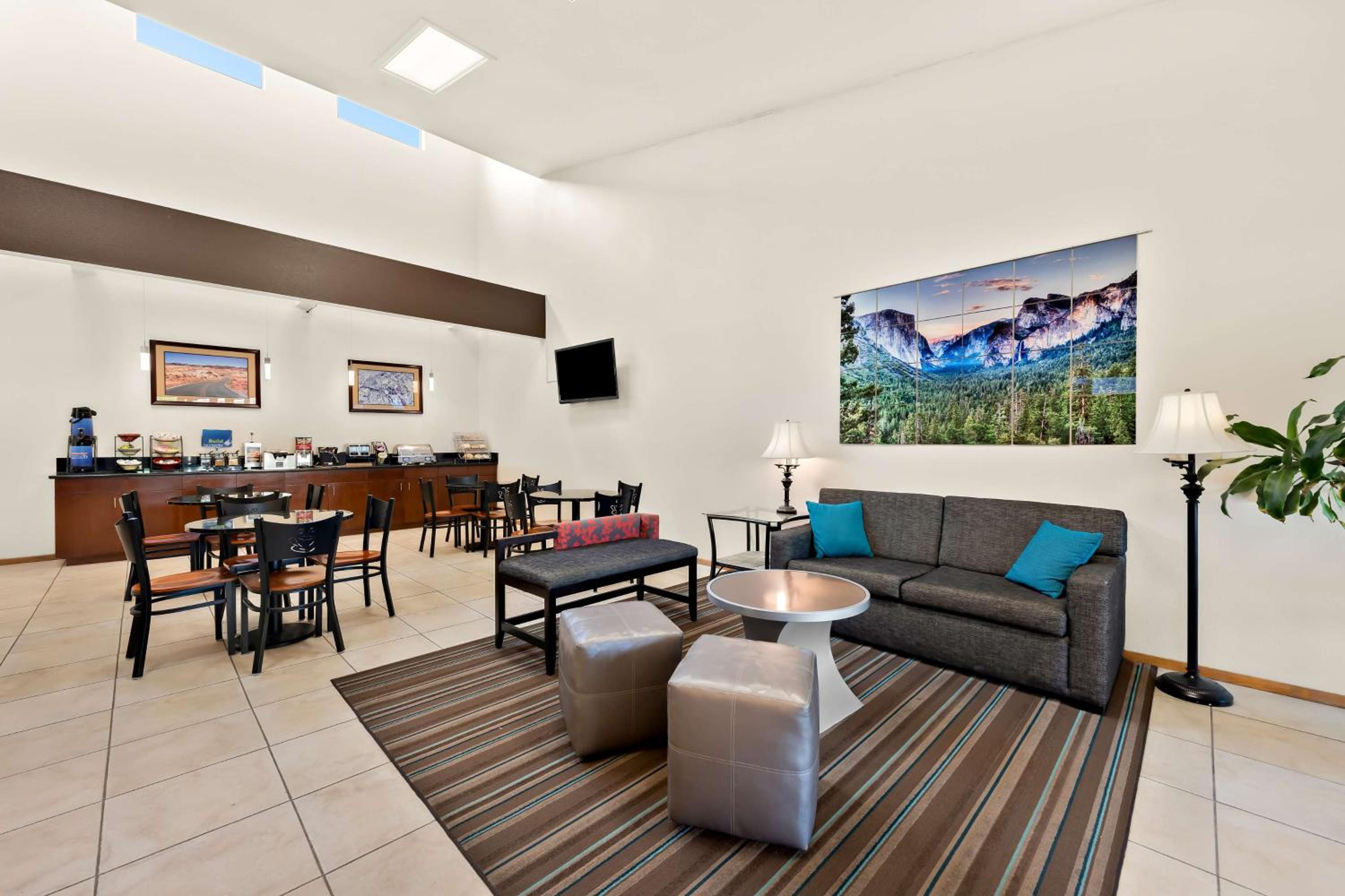 Best Western Topaz Lake Inn