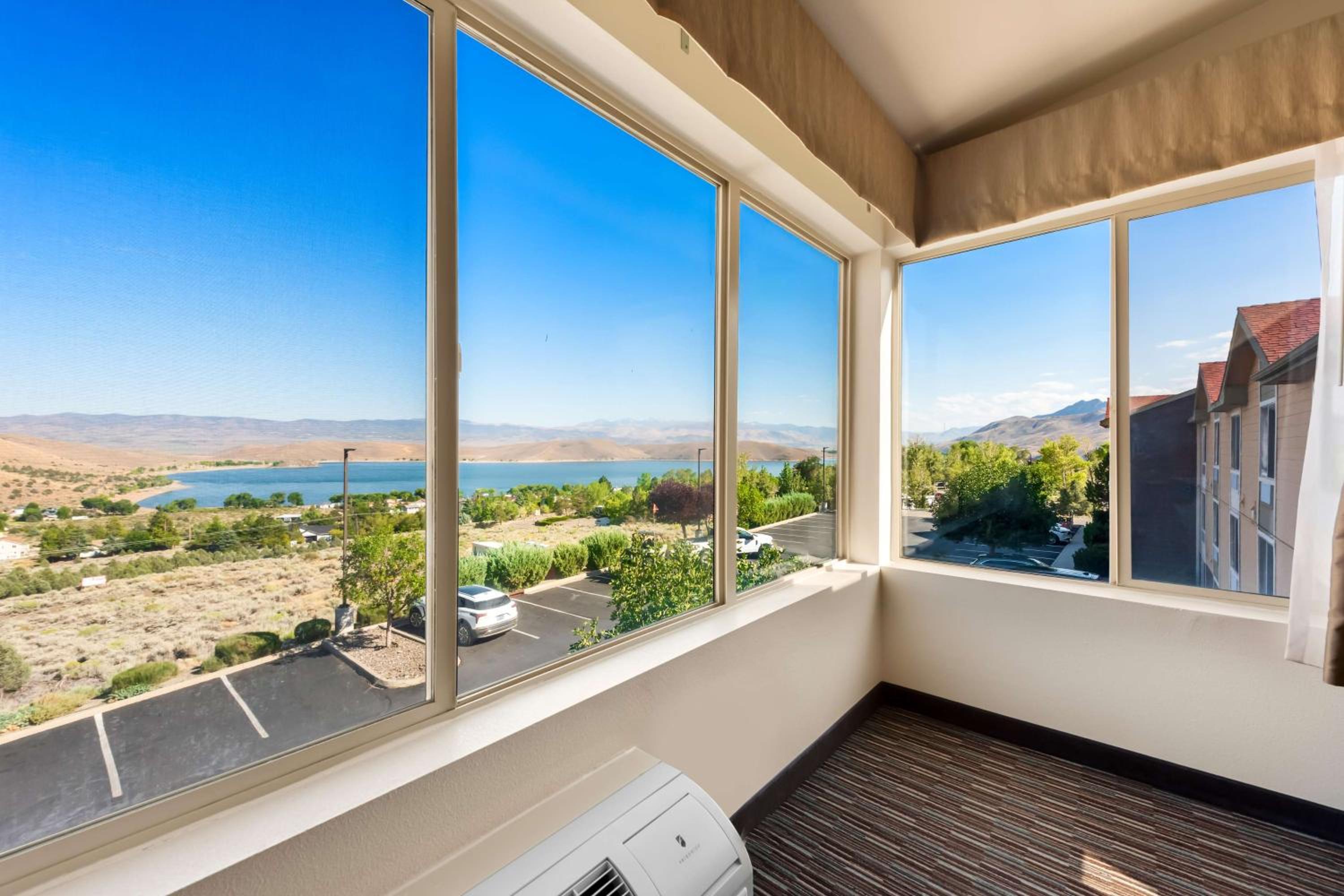 Best Western Topaz Lake Inn