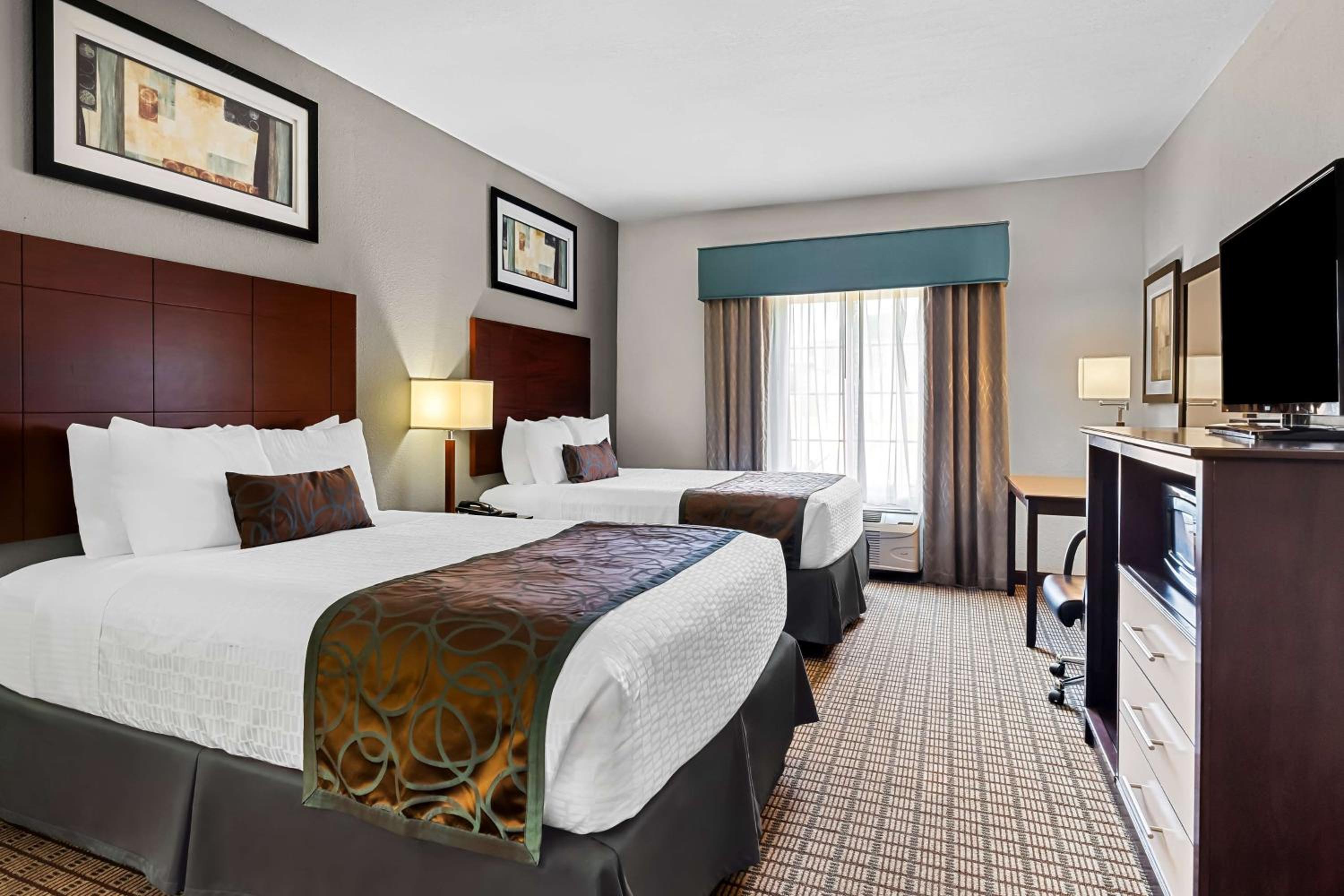Best Western Plus - Magee Inn & Suites