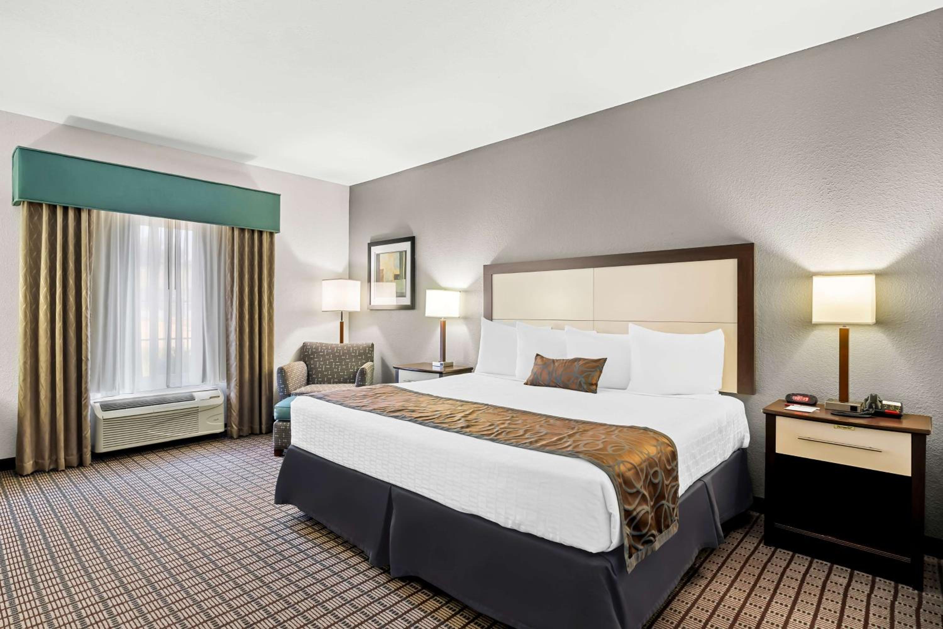 Best Western Plus - Magee Inn & Suites