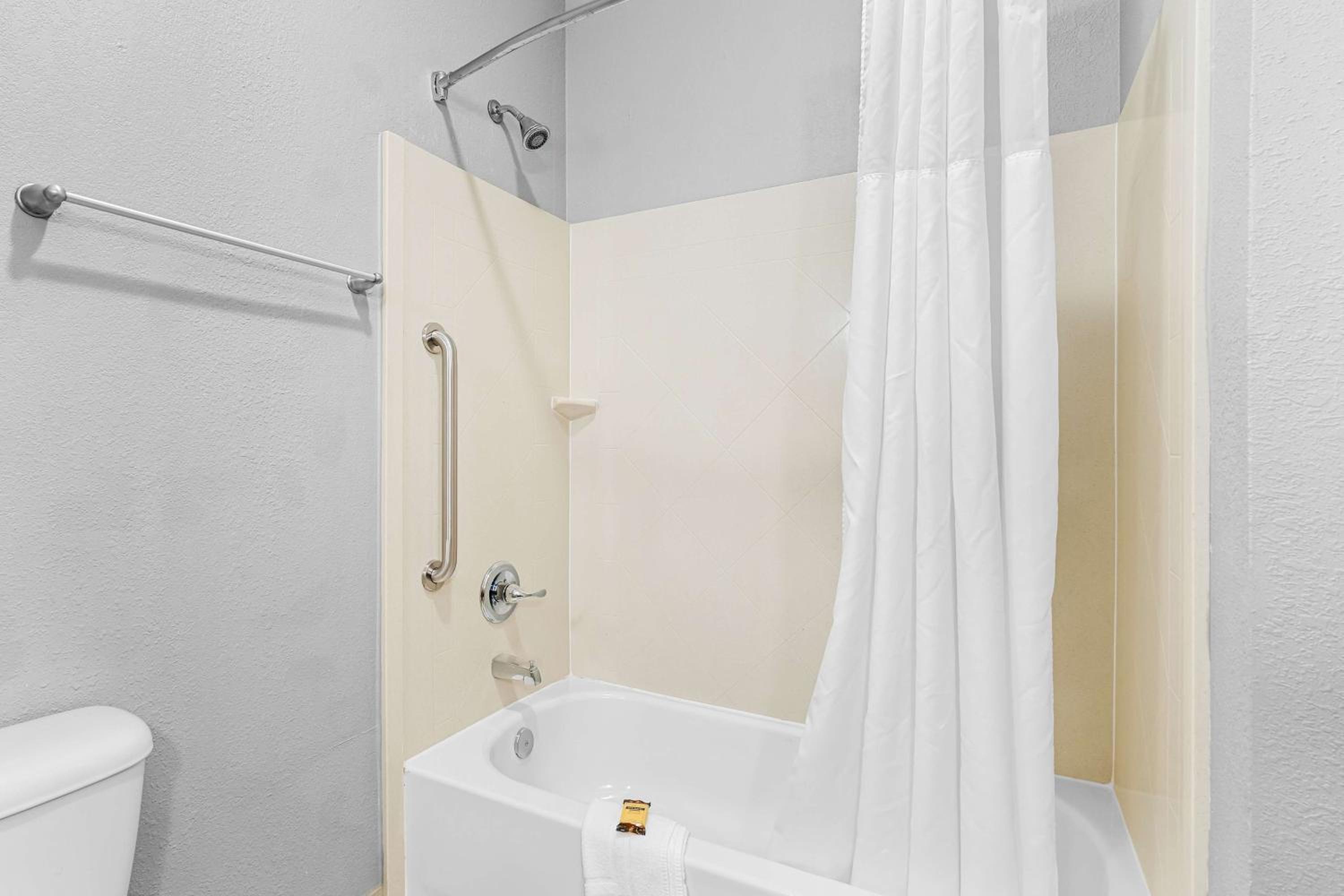 Best Western Plus - Magee Inn & Suites