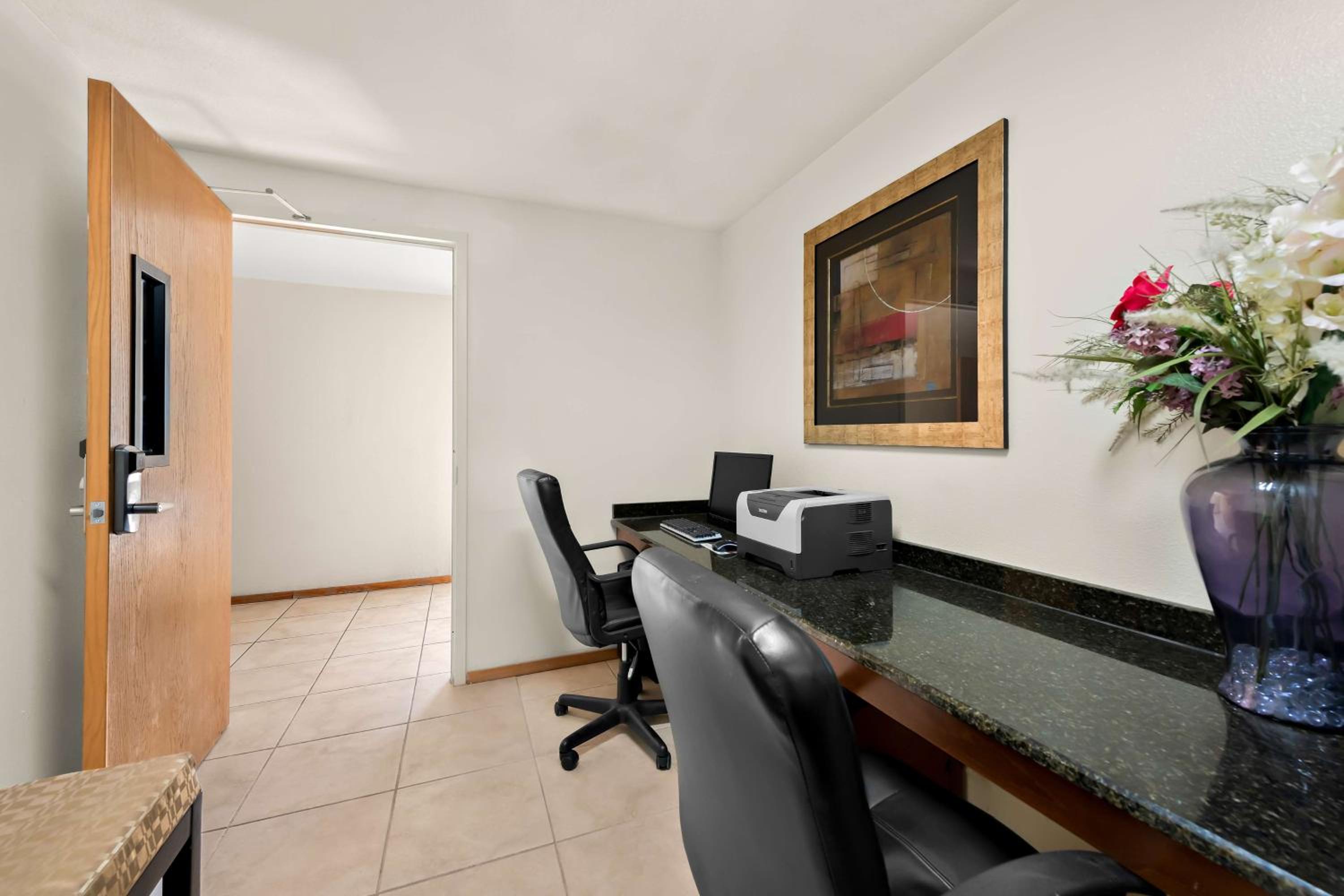 Best Western Topaz Lake Inn