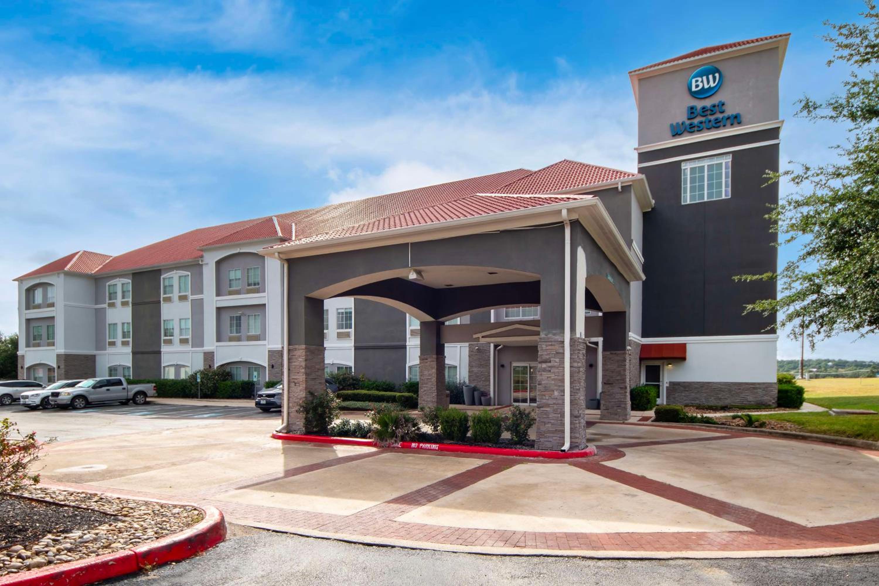 San Antonio Vacations - Best Western Boerne Inn  Suites - Property Image 3